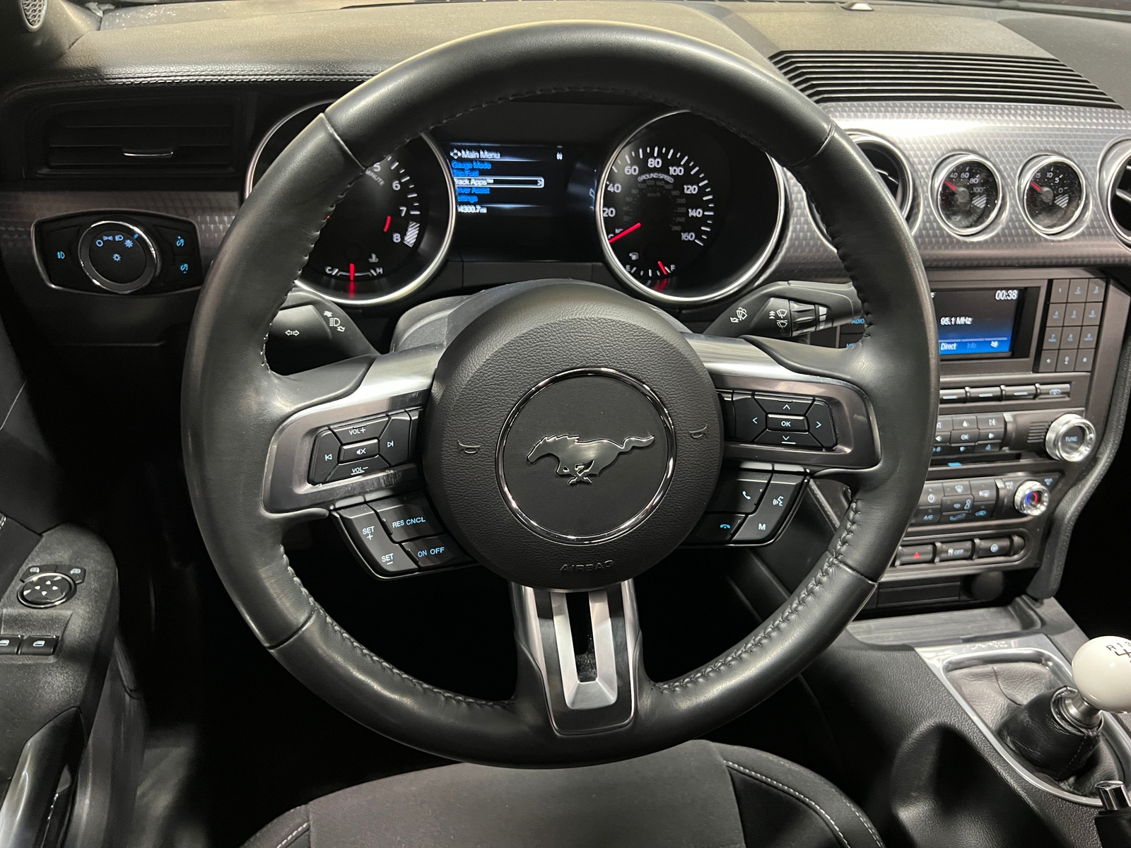 Thumbnail: 2018 Ford Mustang - 5