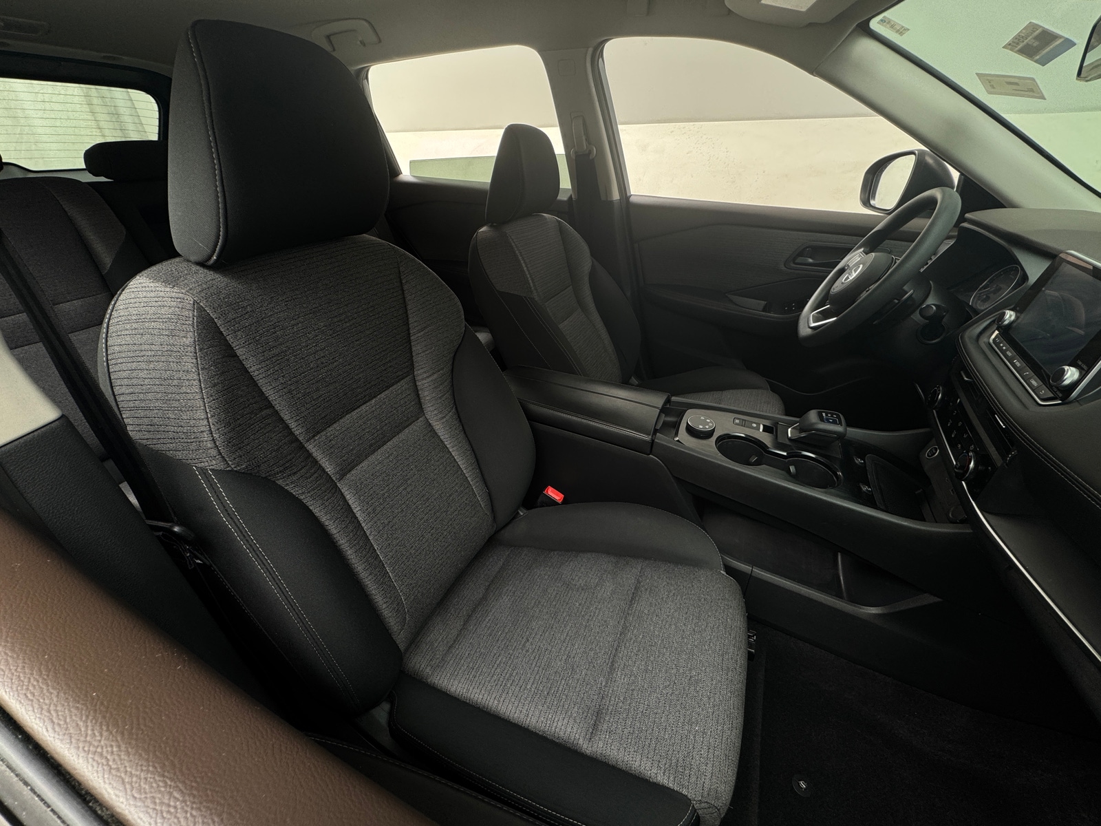 Thumbnail: 2021 Nissan Rogue - 2