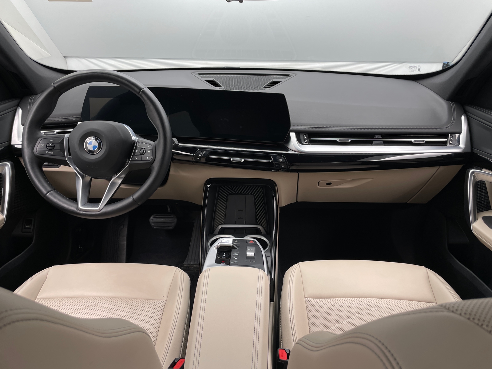 Thumbnail: 2025 BMW X1 - 2