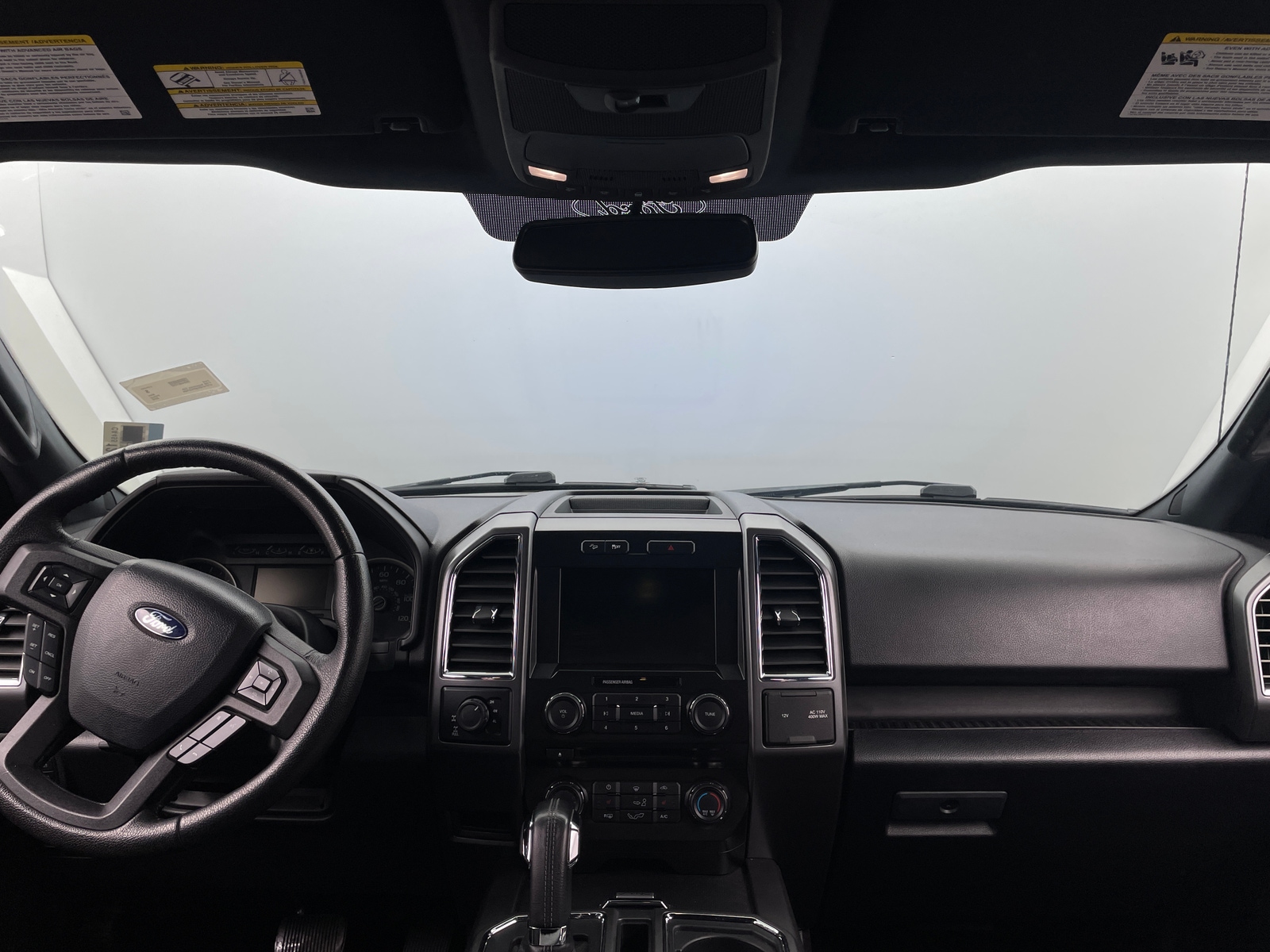 Thumbnail: 2015 Ford Econoline - 3