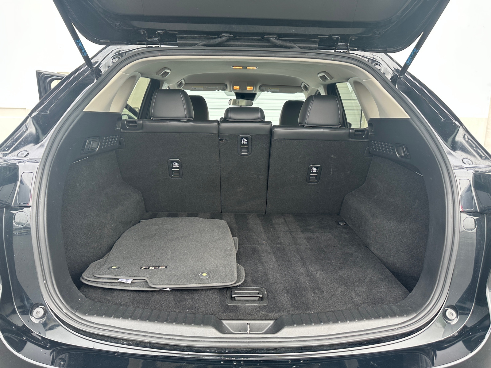 Thumbnail: 2025 Mazda CX-5 - 6