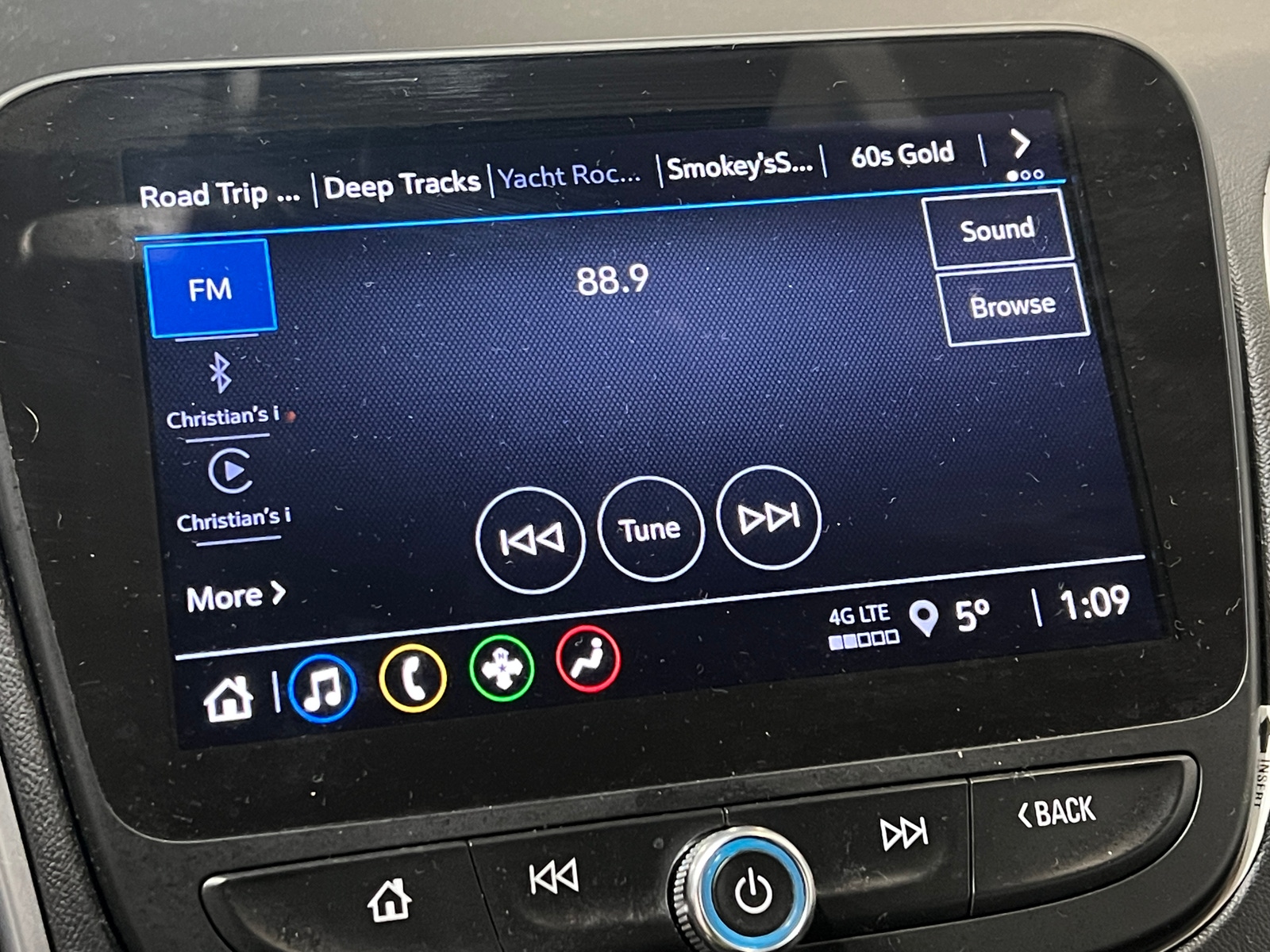 Thumbnail: 2024 Chevrolet Malibu - 4