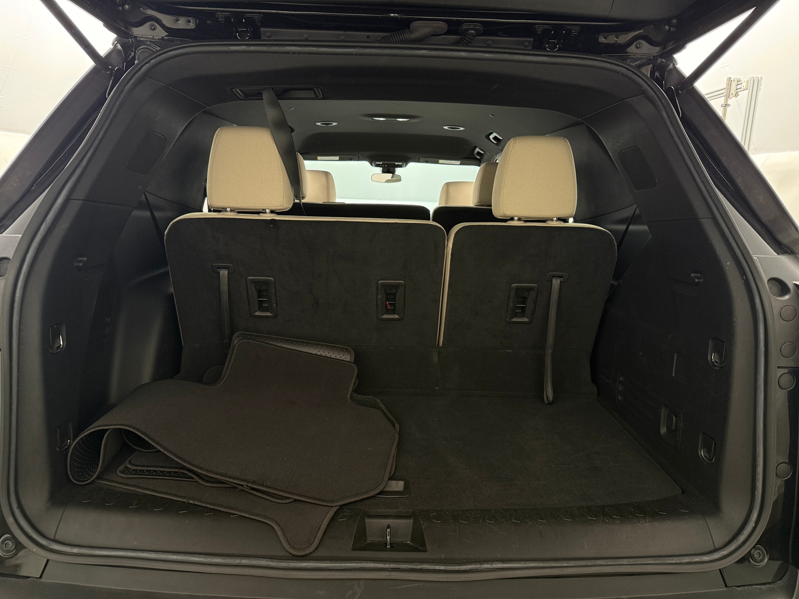 Thumbnail: 2023 Chevrolet Traverse - 7