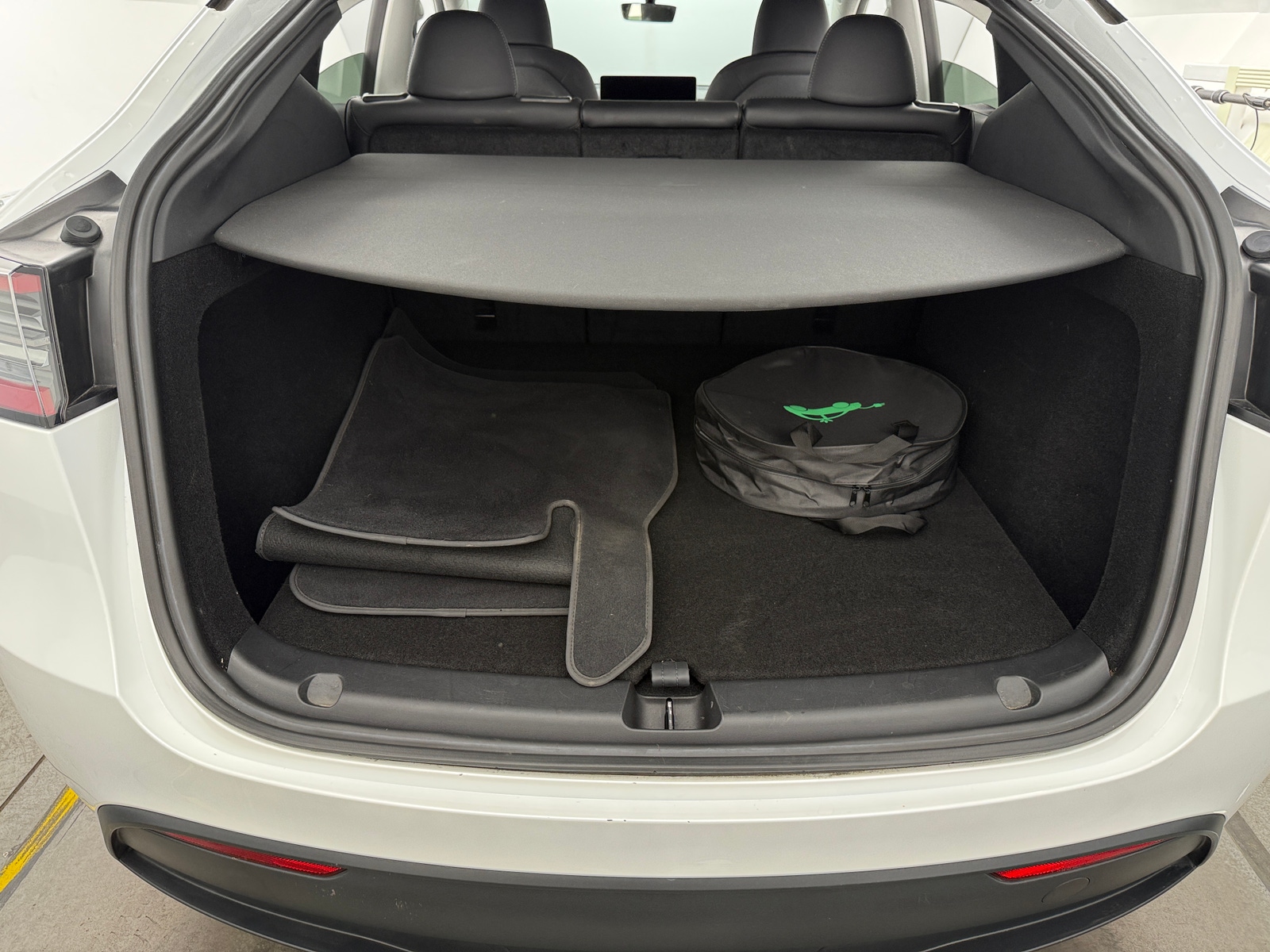 Thumbnail: 2023 Tesla Model Y - 7