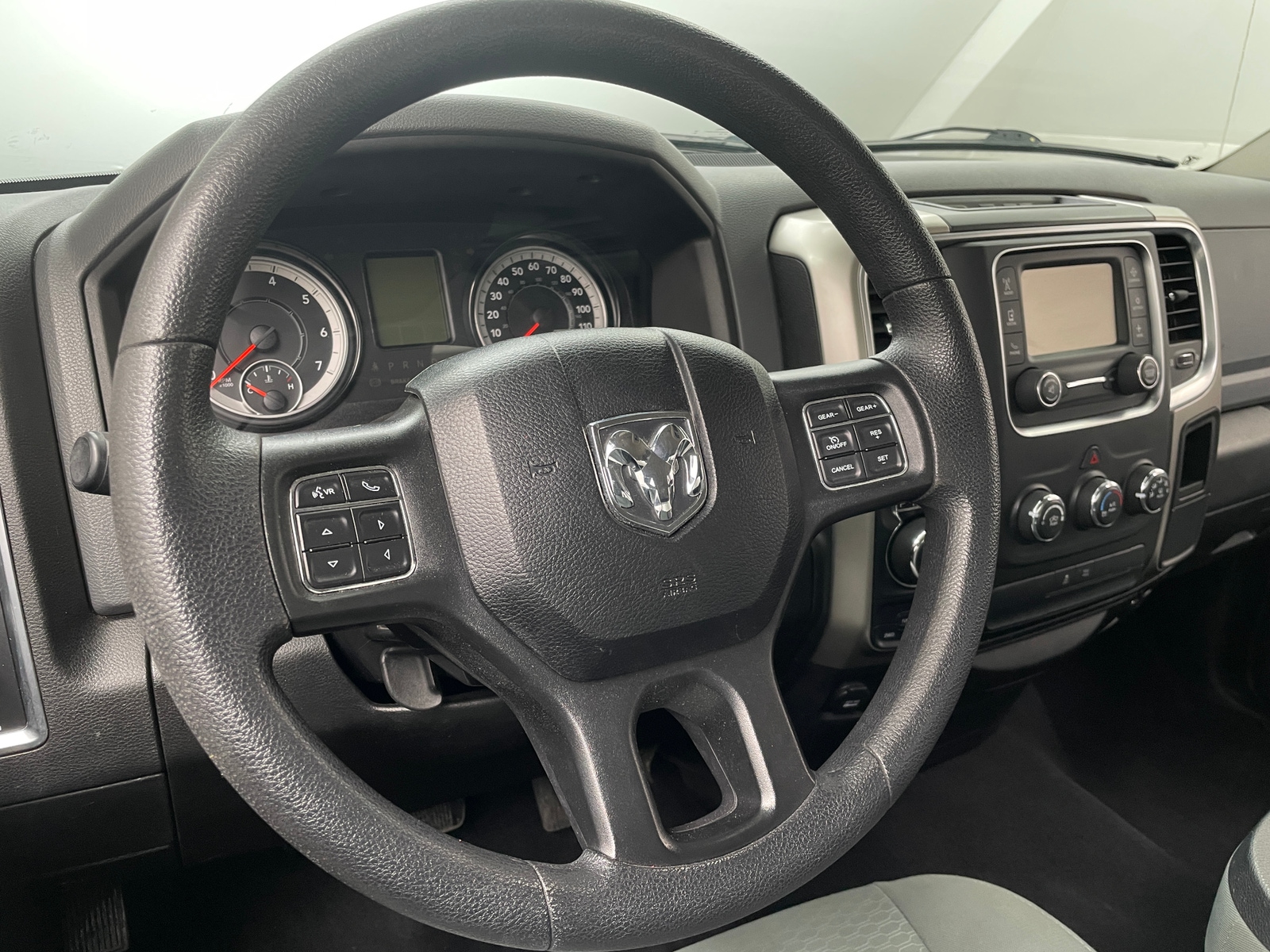 Thumbnail: 2019 RAM 1500 Classic - 5