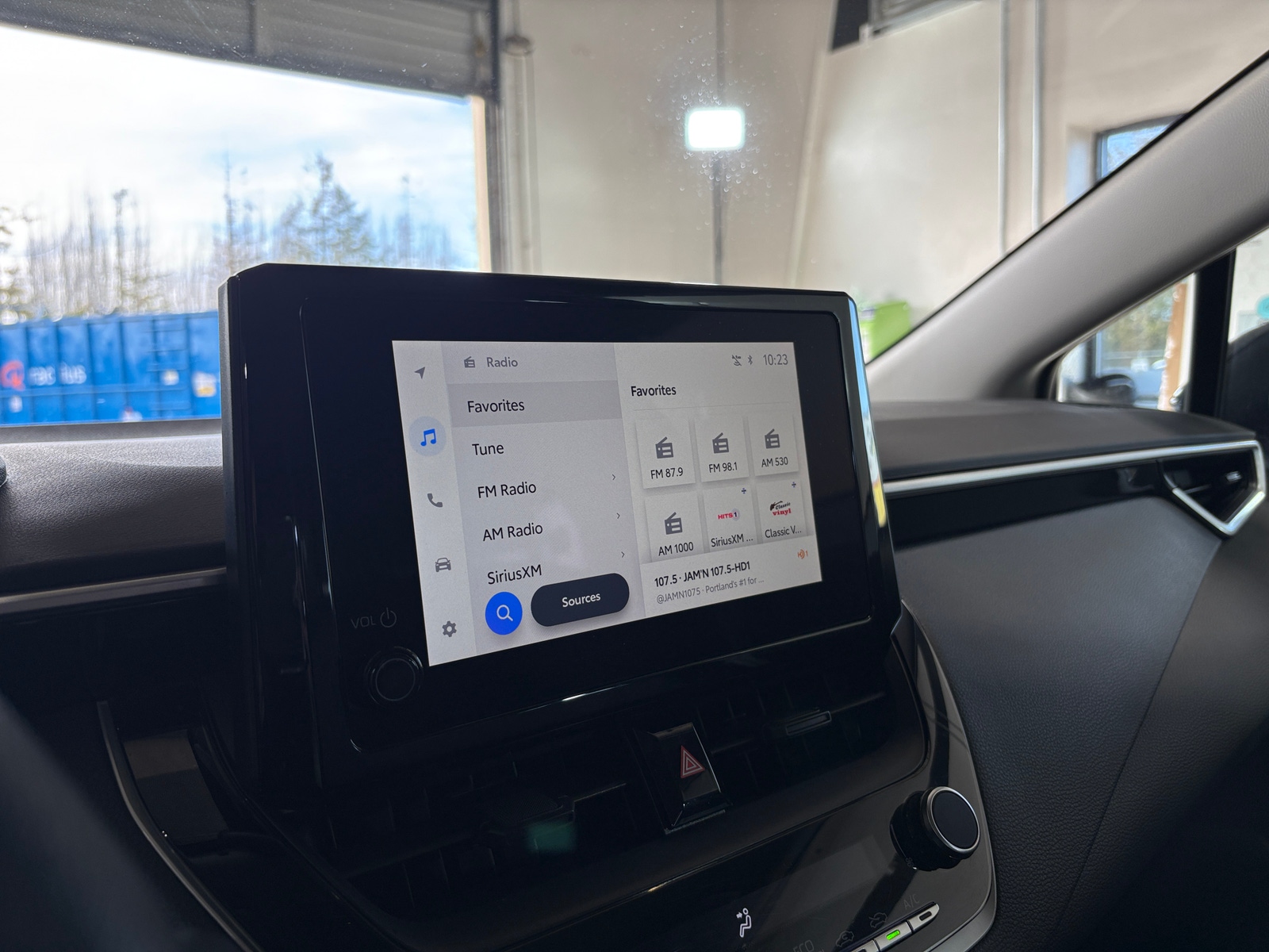 Thumbnail: 2025 Toyota Corolla - 4