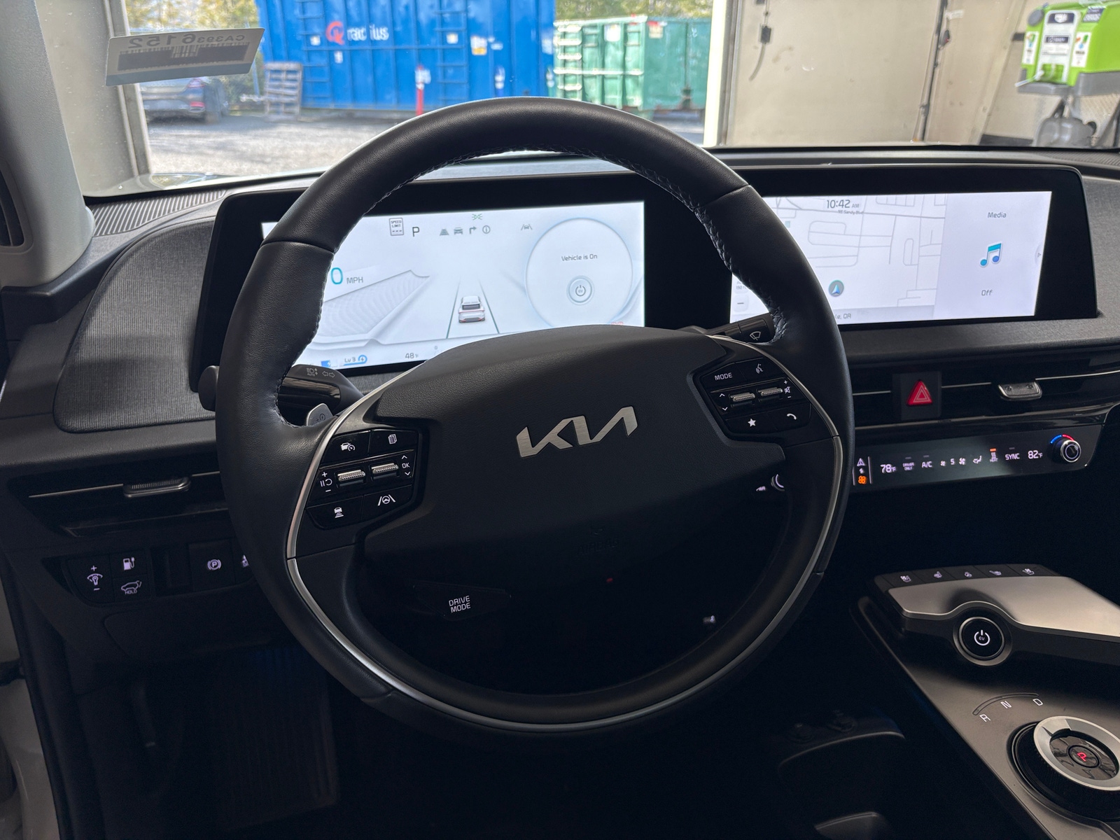 Thumbnail: 2023 Kia EV6 - 4