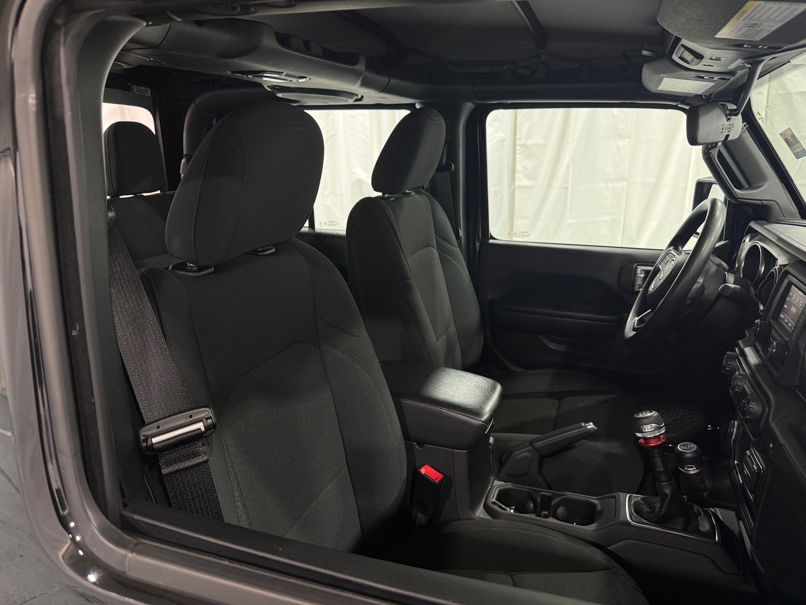 Thumbnail: 2020 Jeep Gladiator - 2