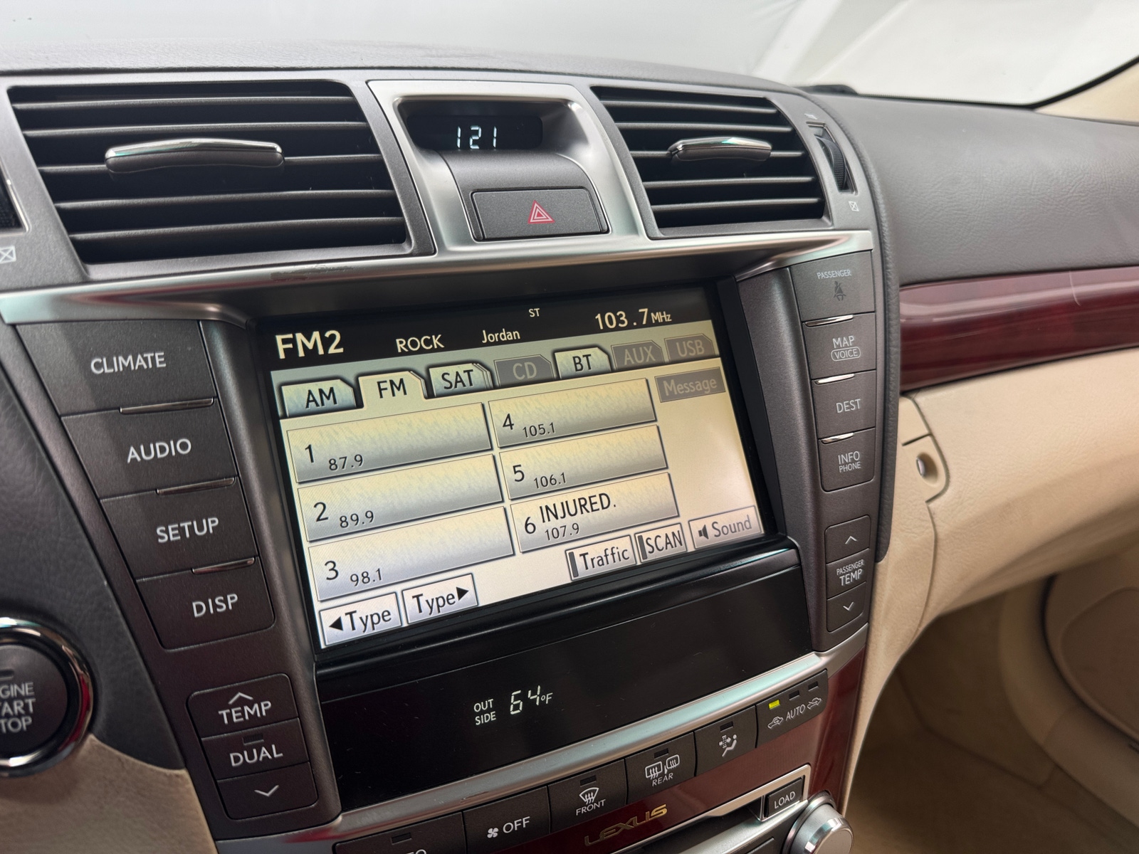 Thumbnail: 2012 Lexus LS - 3