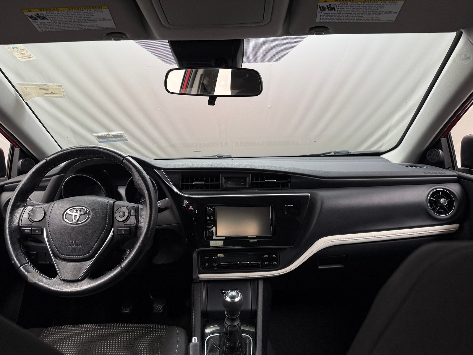 Thumbnail: 2017 Toyota Corolla iM - 3