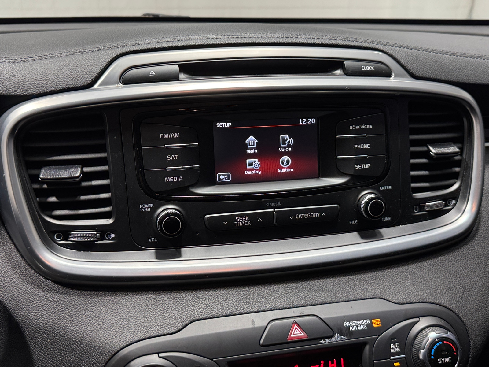 Thumbnail: 2016 Kia Sorento - 3