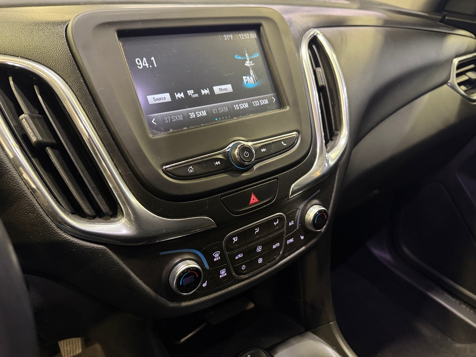 Thumbnail: 2018 Chevrolet Equinox - 4