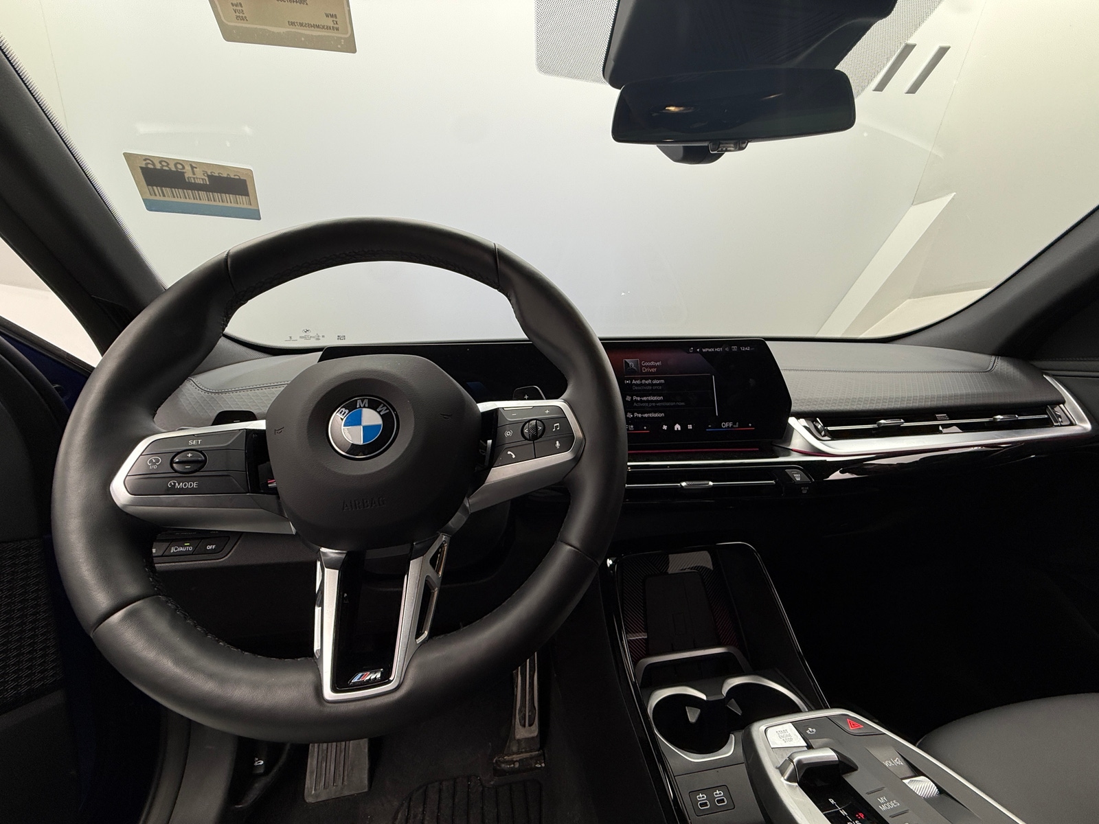 Thumbnail: 2025 BMW X2 - 2