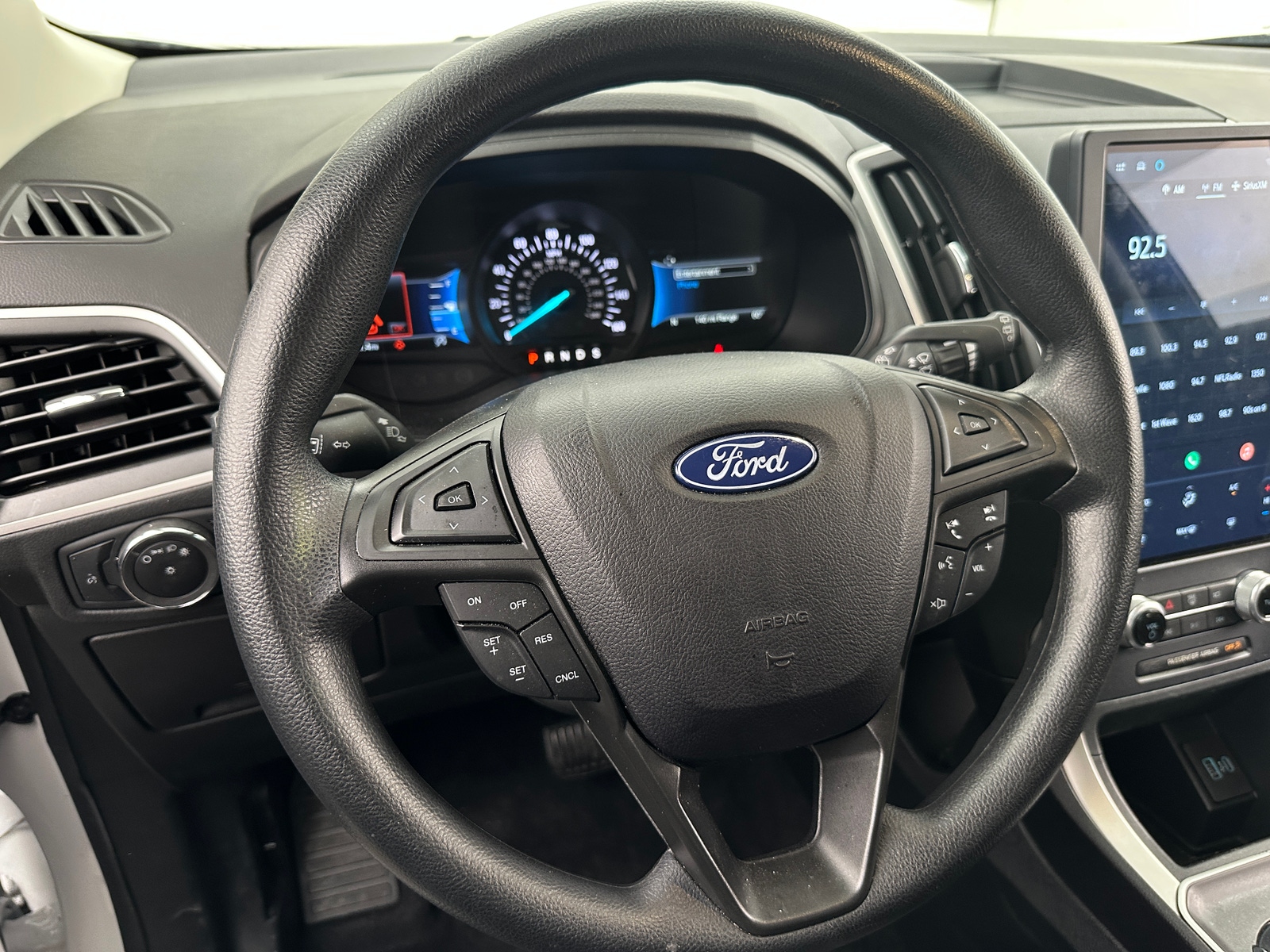 Thumbnail: 2023 Ford Edge - 5