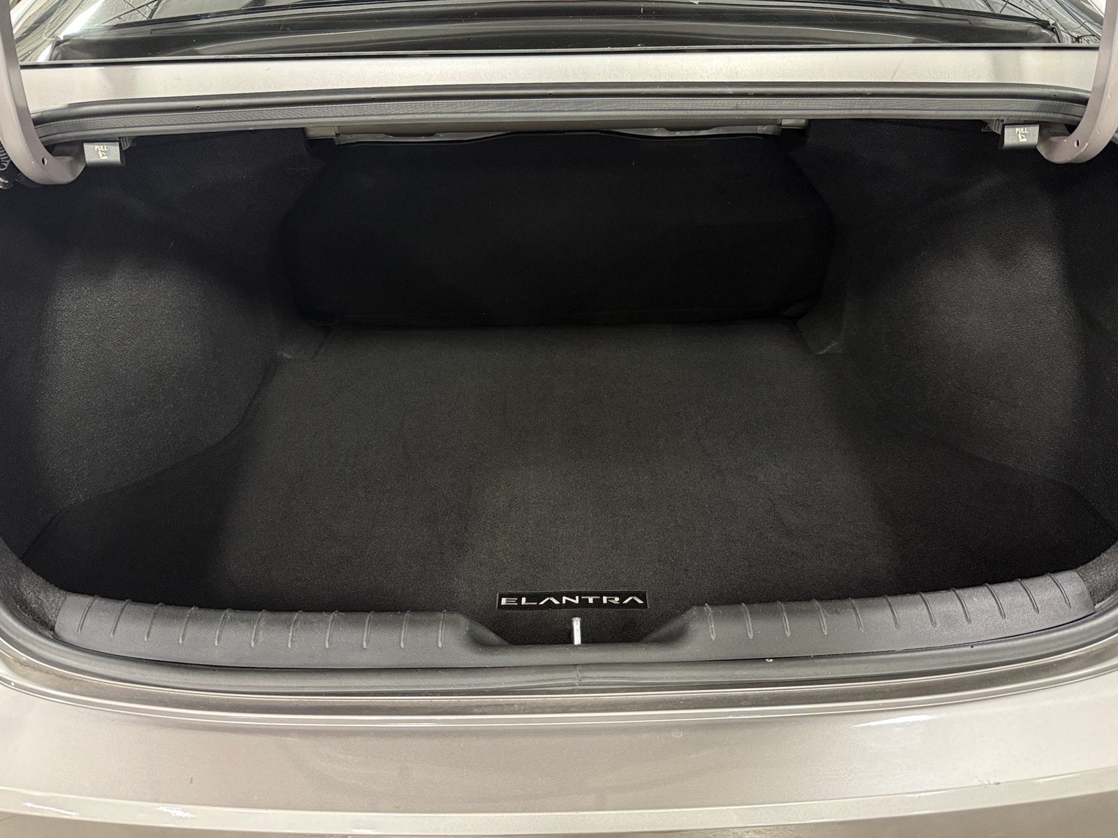 Thumbnail: 2023 Hyundai Elantra - 7