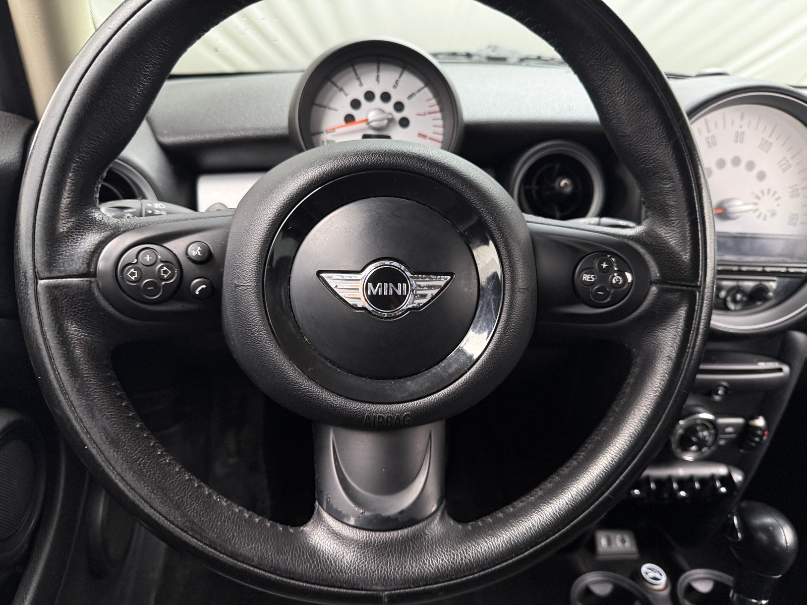 Thumbnail: 2013 MINI Cooper Hardtop - 3