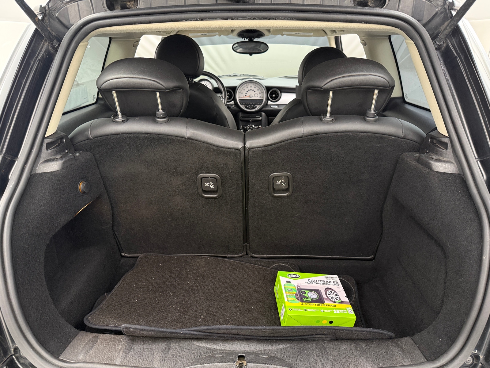 Thumbnail: 2013 MINI Cooper Hardtop - 4