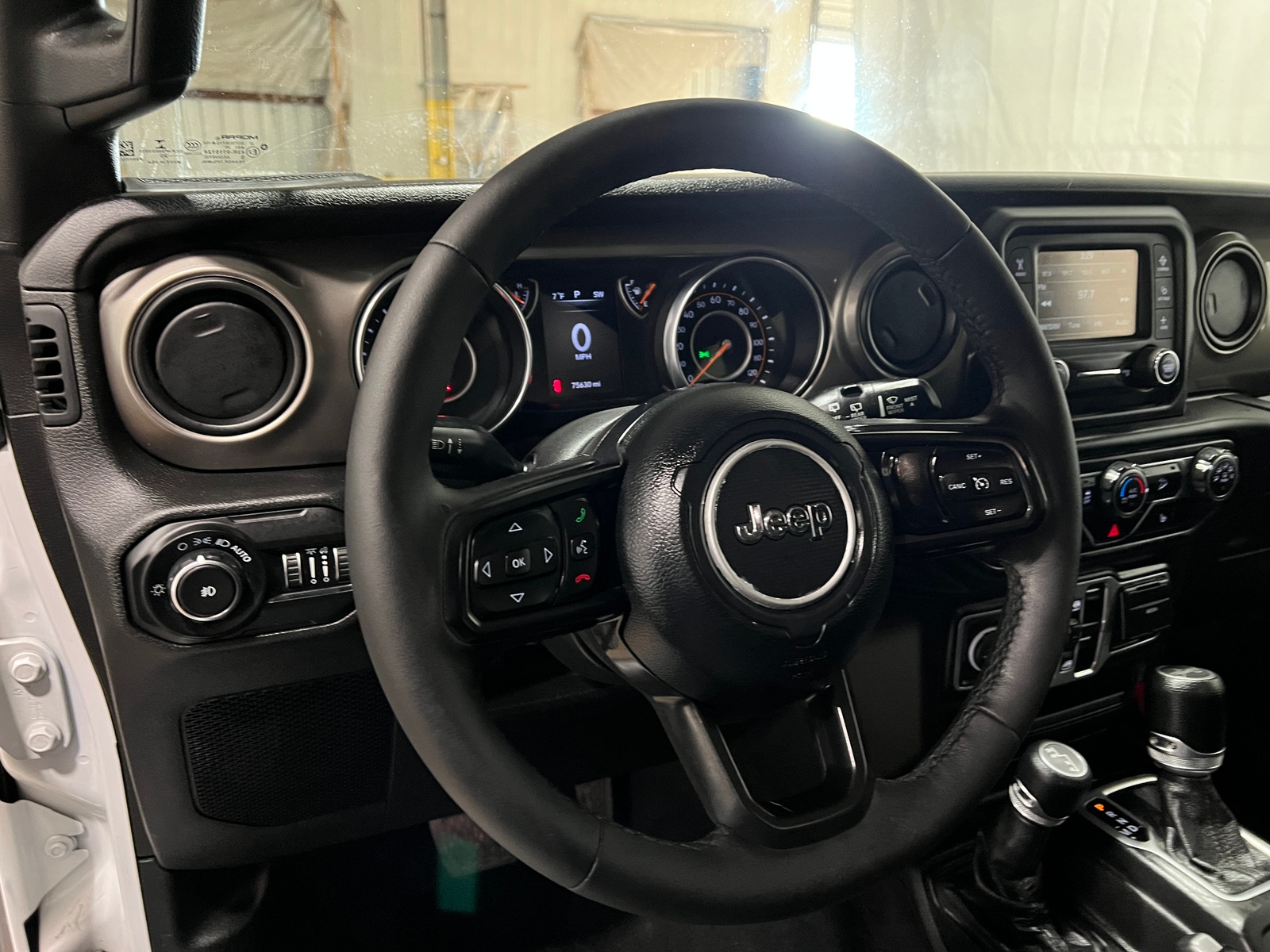 Thumbnail: 2018 Jeep Wrangler - 5