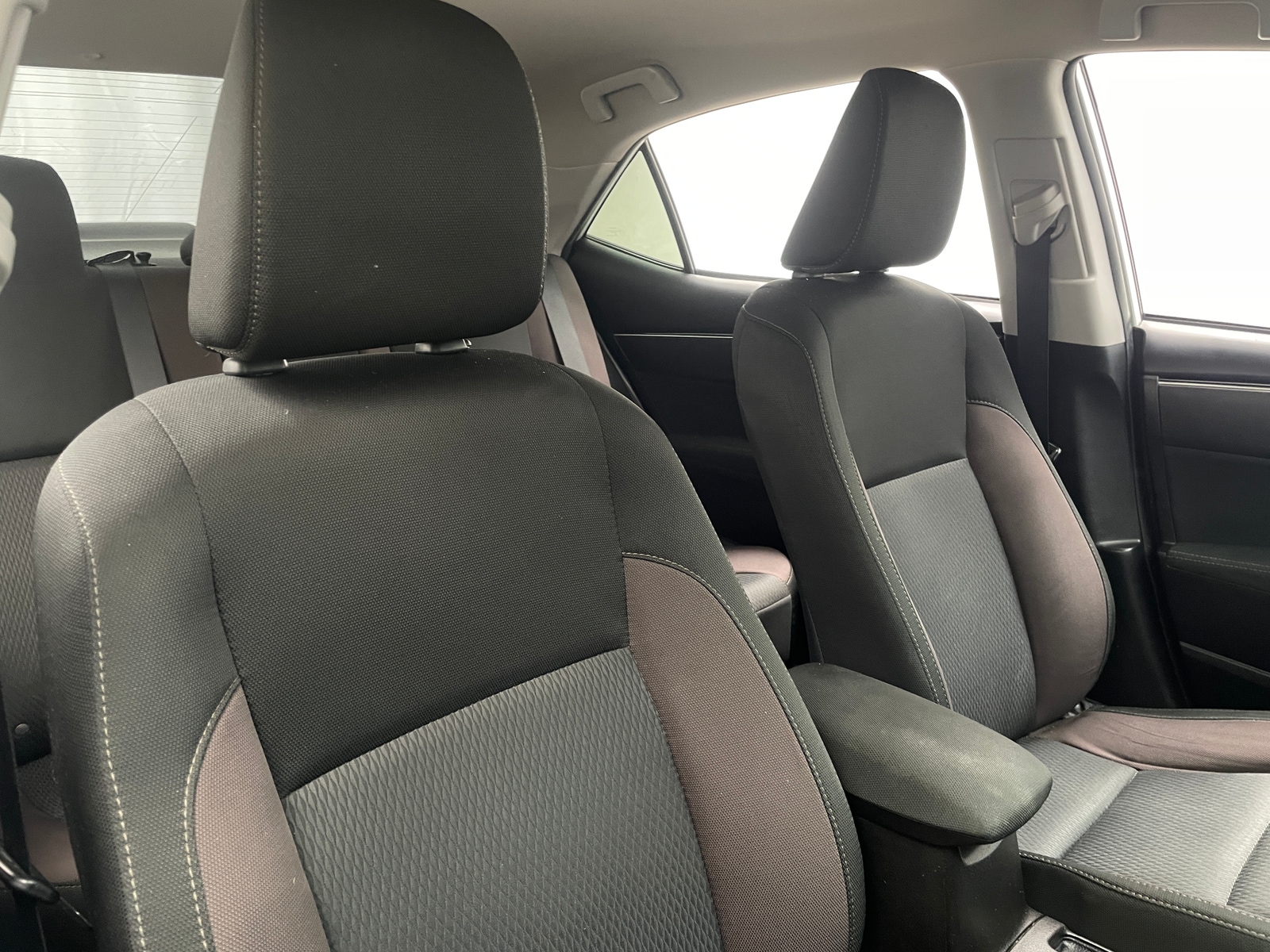 Thumbnail: 2018 Toyota Corolla - 2