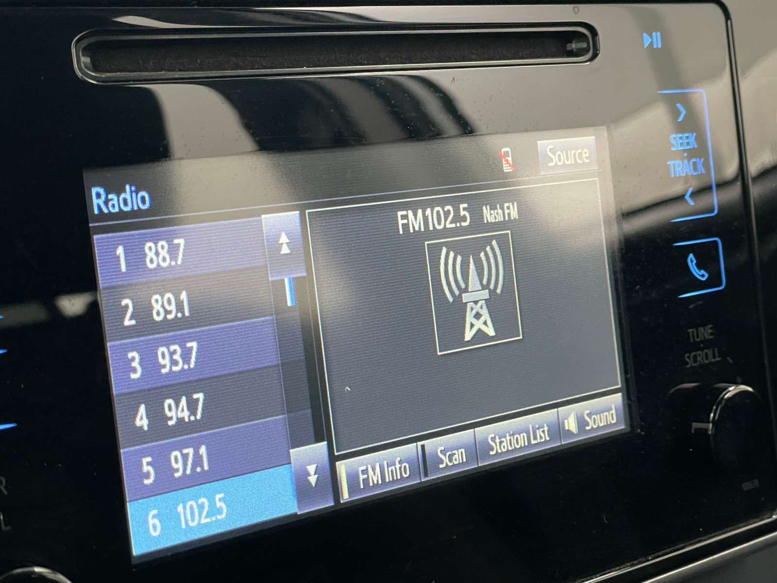 Thumbnail: 2018 Toyota Corolla - 4