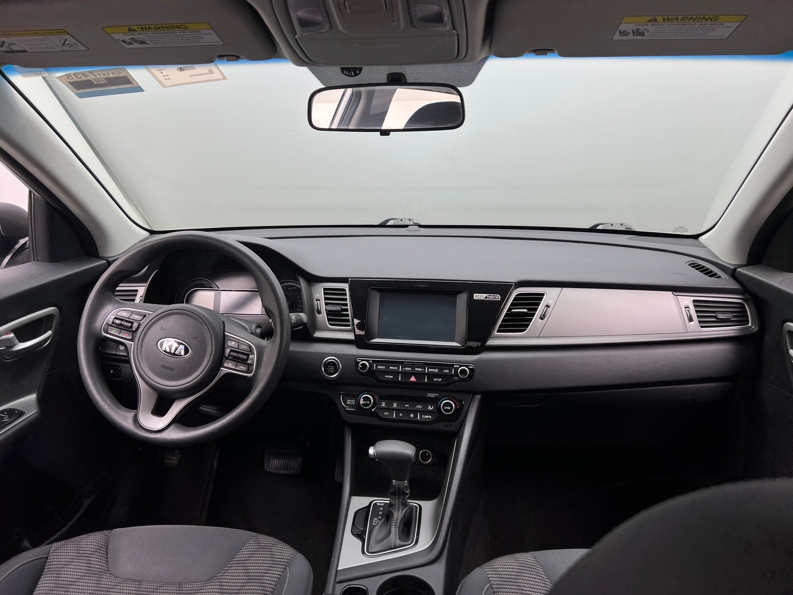 Thumbnail: 2019 Kia Niro - 3