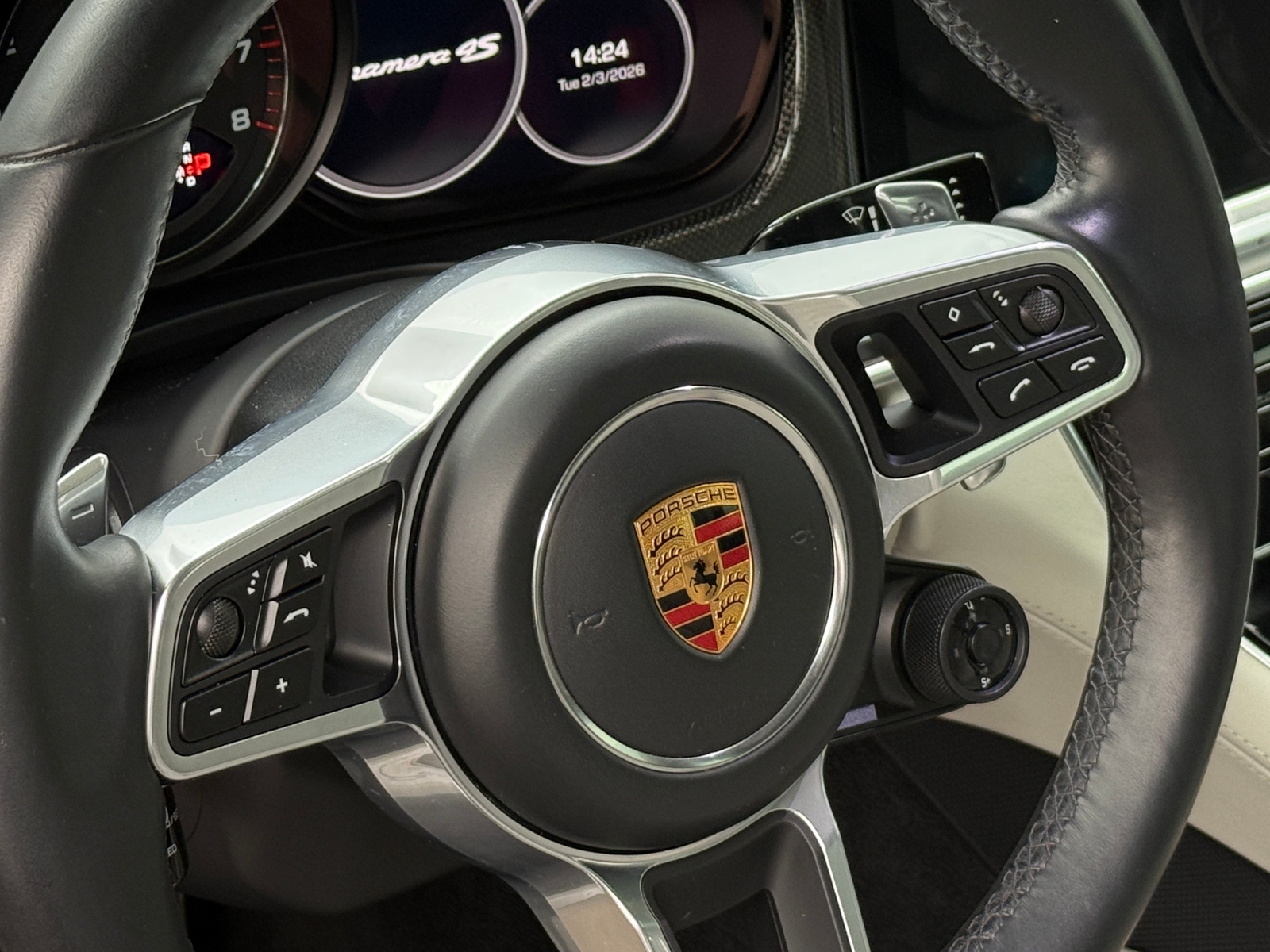 Thumbnail: 2018 Porsche Panamera - 4