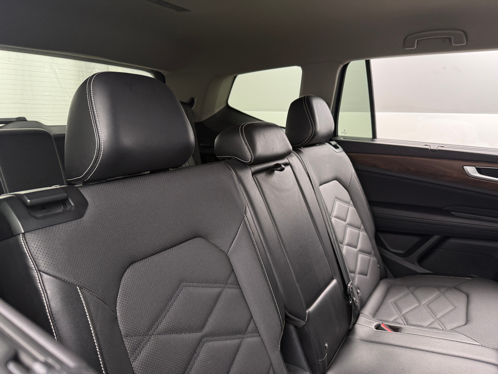 Thumbnail: 2024 Volkswagen Atlas - 5