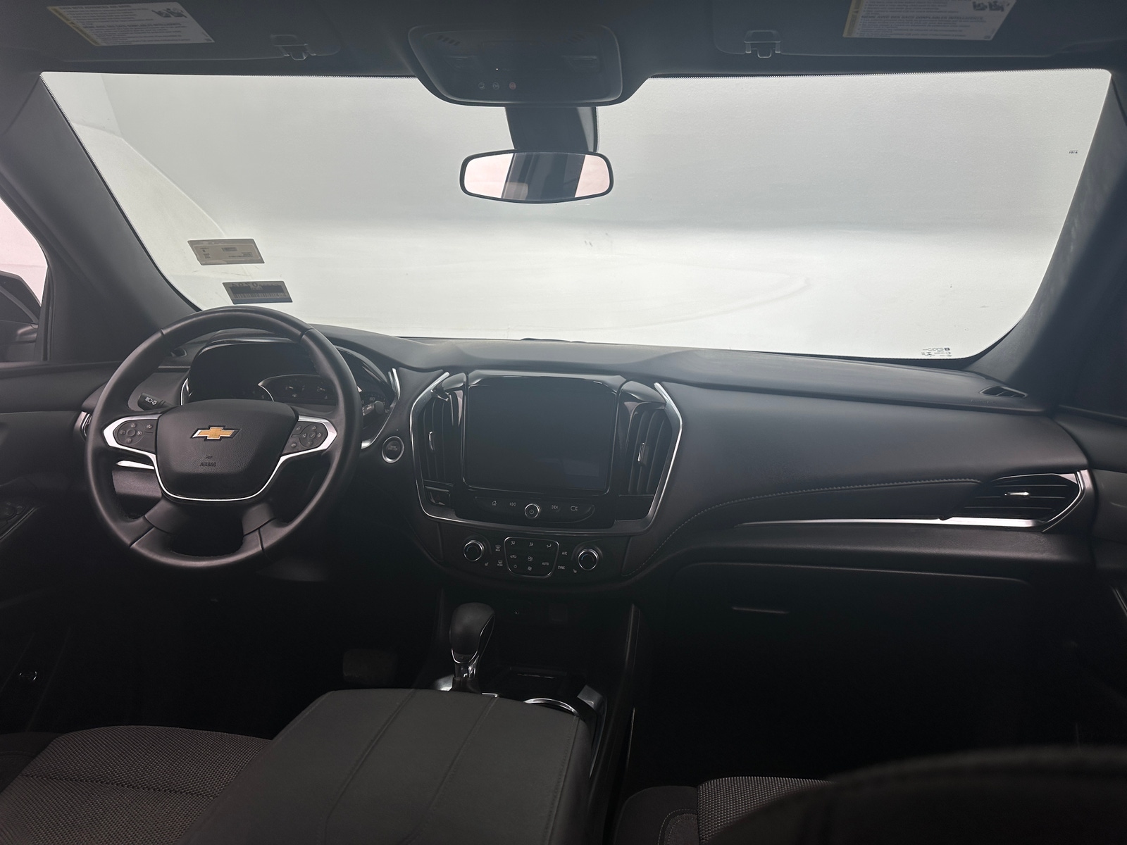 Thumbnail: 2023 Chevrolet Traverse - 3