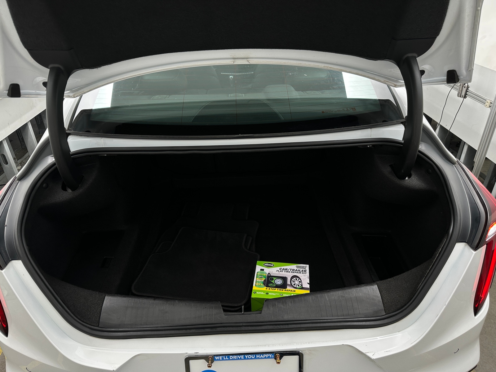 Thumbnail: 2024 Cadillac CT4 - 6