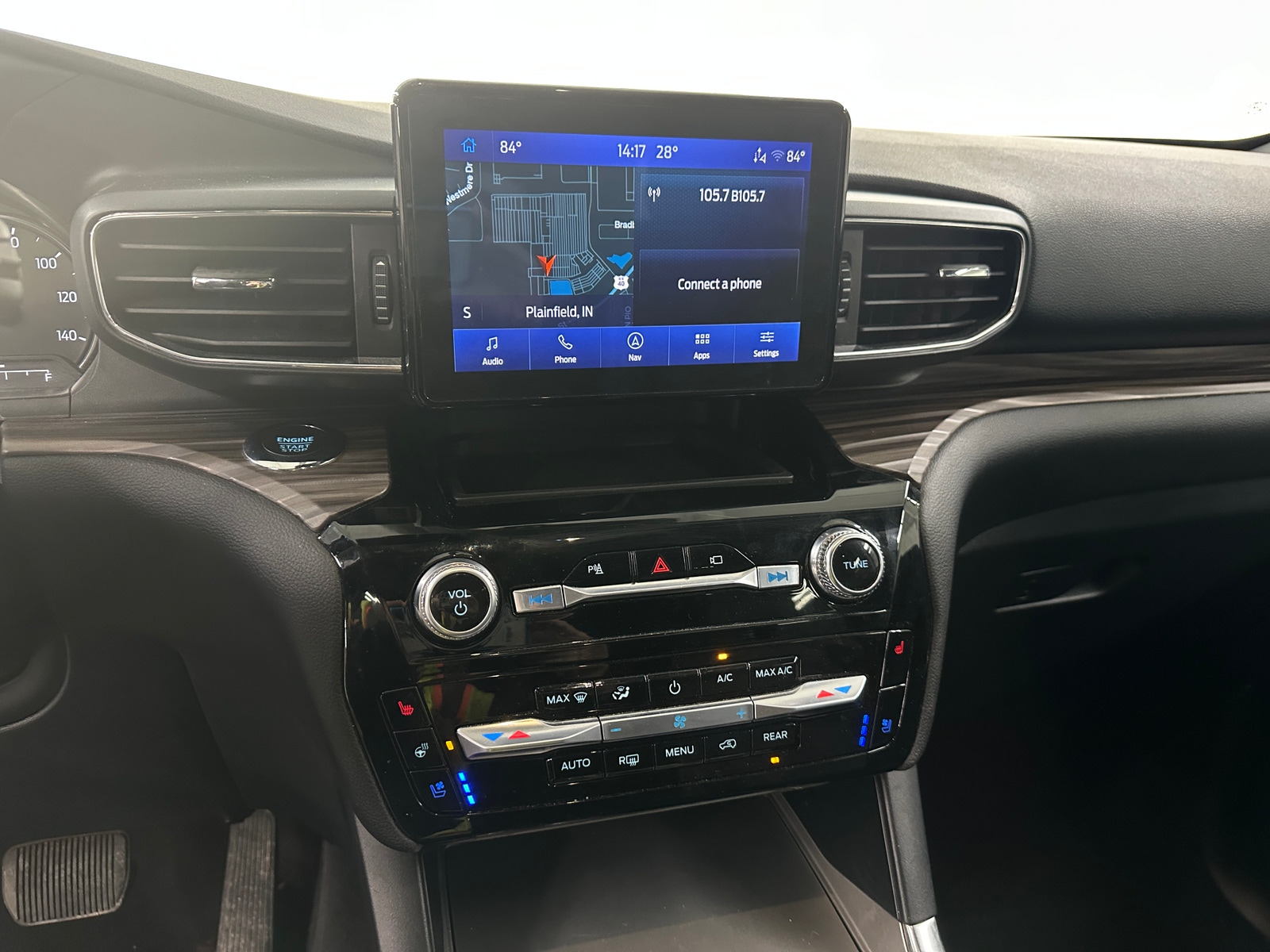 Thumbnail: 2022 Ford Explorer - 3