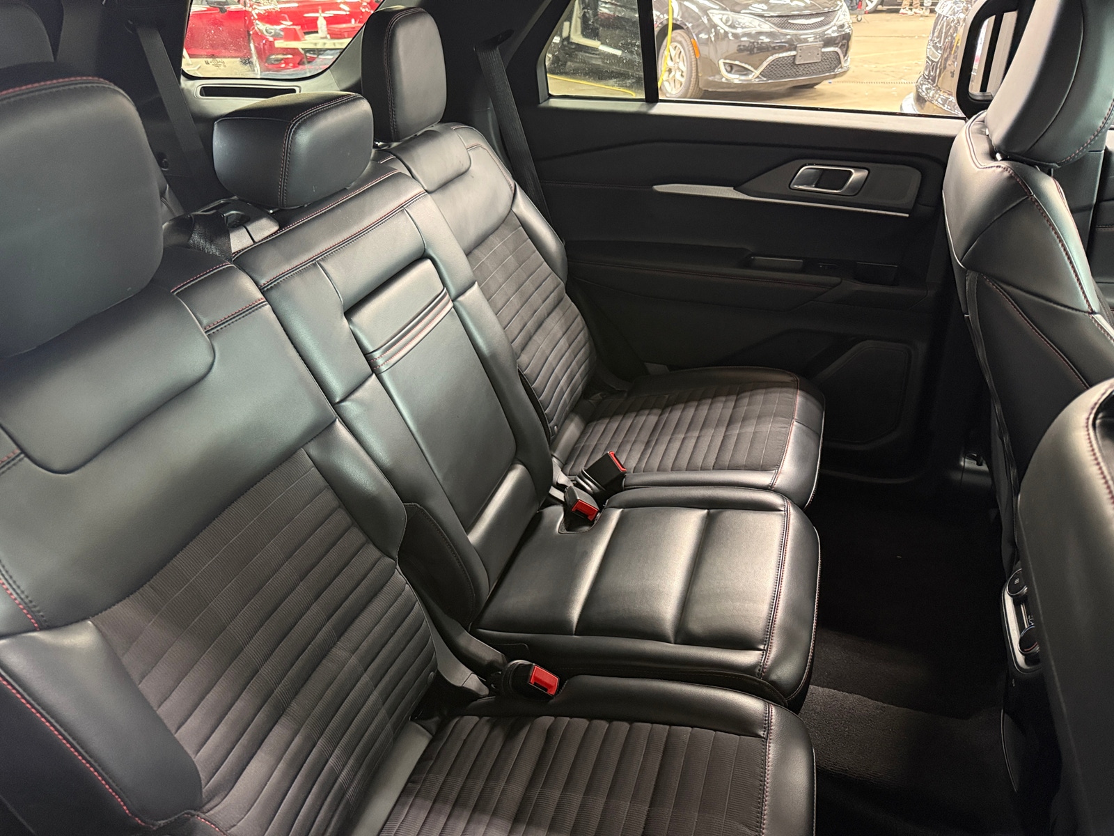 Thumbnail: 2025 Ford Explorer - 5