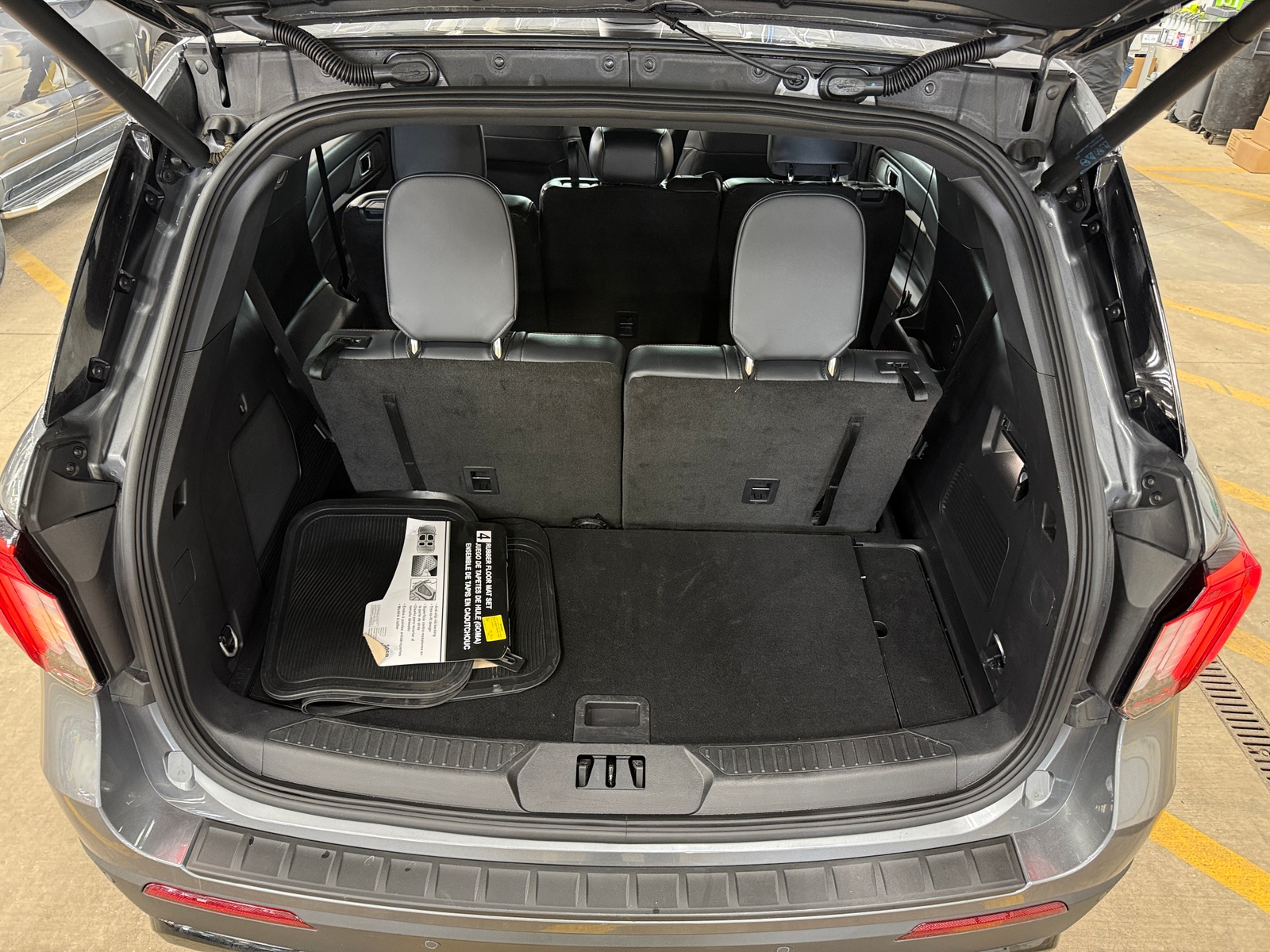 Thumbnail: 2025 Ford Explorer - 6