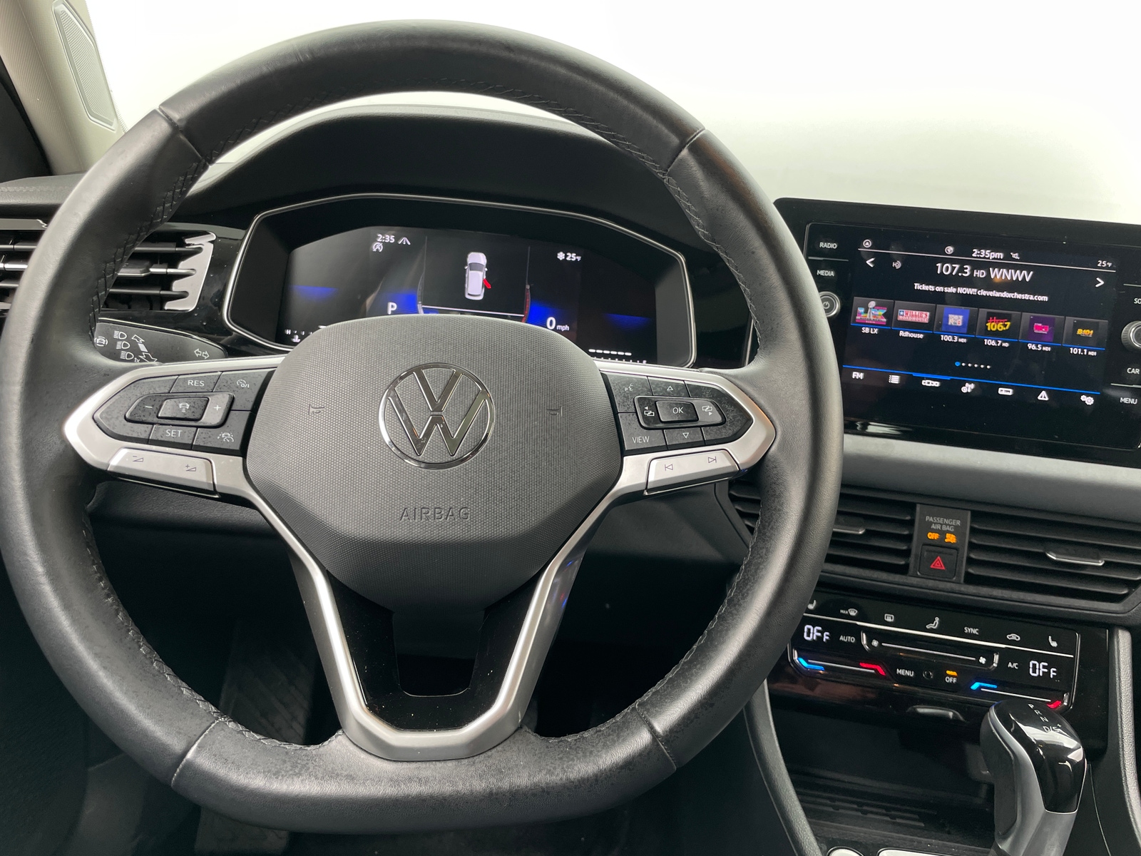 Thumbnail: 2025 Volkswagen Jetta - 4