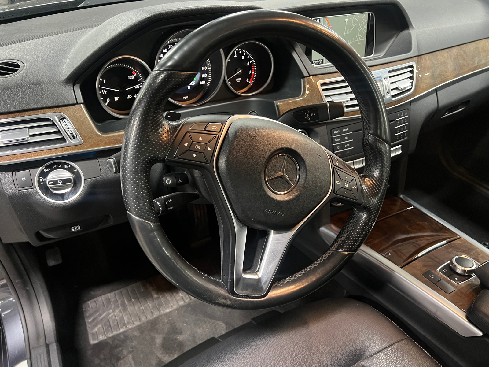 Thumbnail: 2016 Mercedes-Benz E-Class - 4