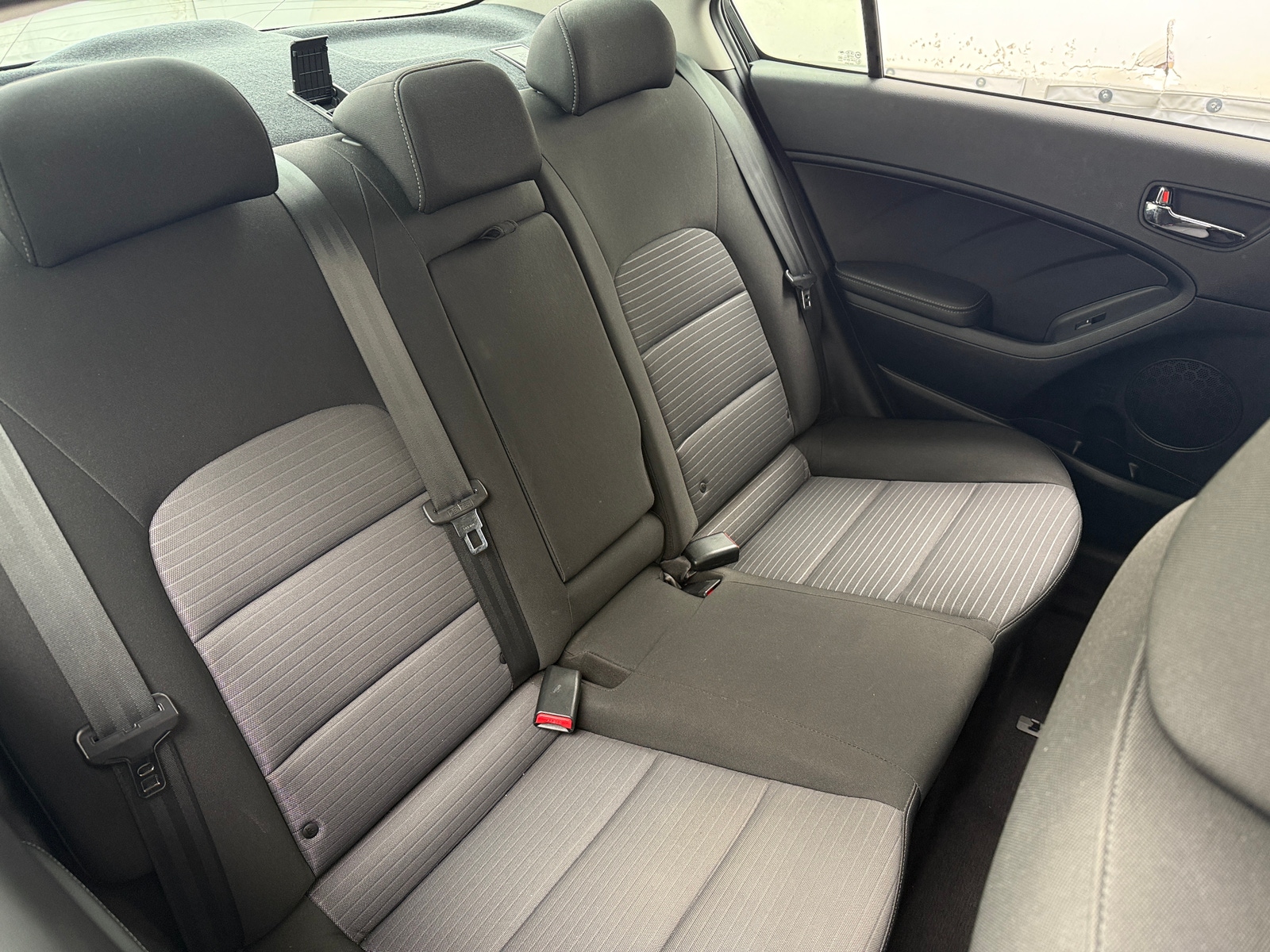 Thumbnail: 2016 Kia Forte - 6