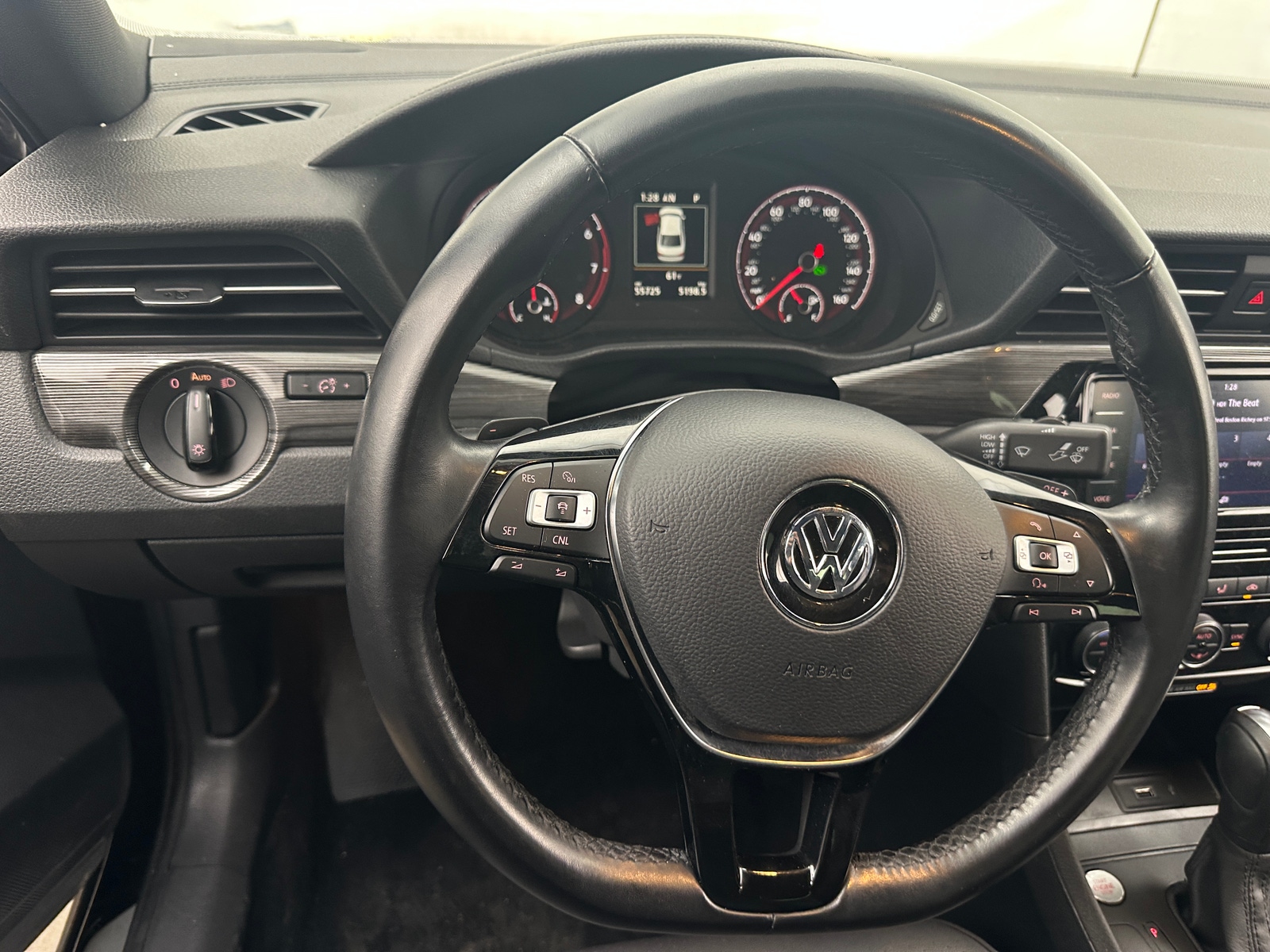 Thumbnail: 2022 Volkswagen Passat - 4