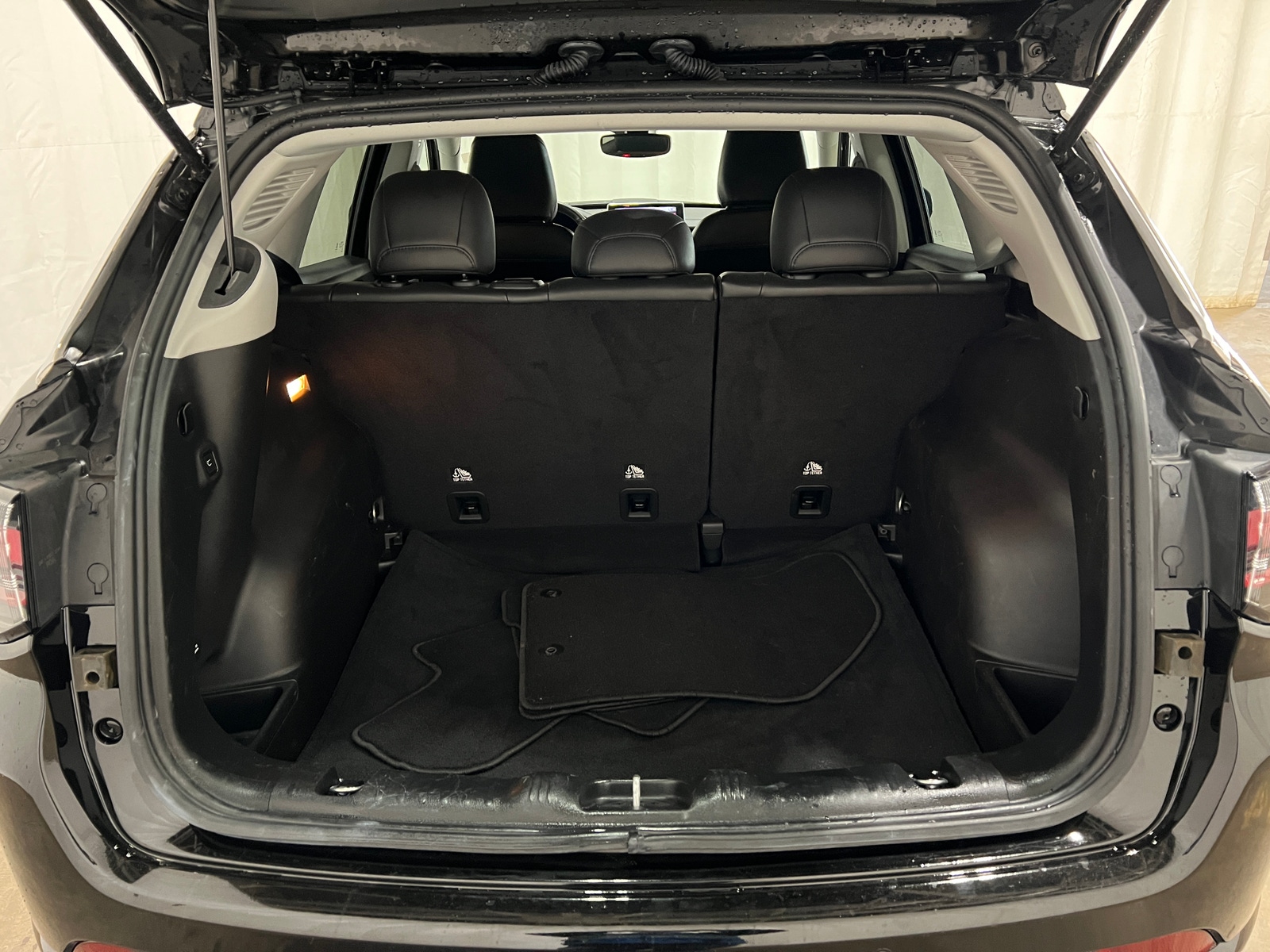 Thumbnail: 2022 Jeep Compass - 6