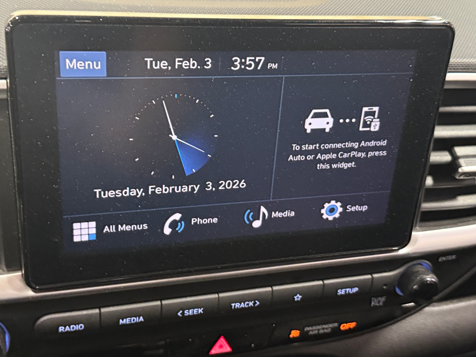 Thumbnail: 2023 Hyundai Venue - 4