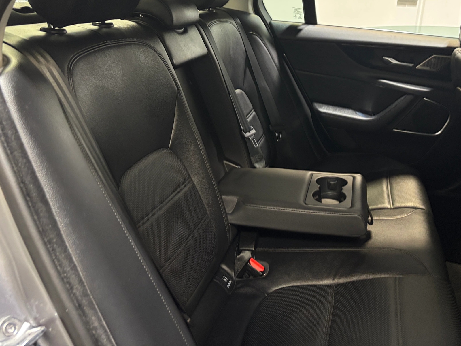 Thumbnail: 2020 Jaguar XE - 5