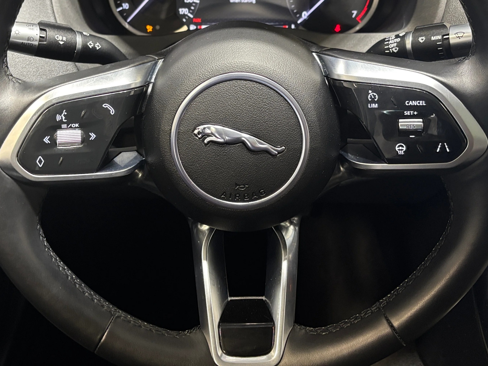 Thumbnail: 2020 Jaguar XE - 4