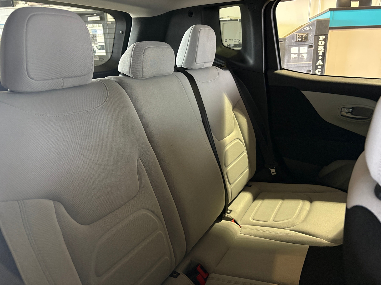 Thumbnail: 2021 Jeep Renegade - 6