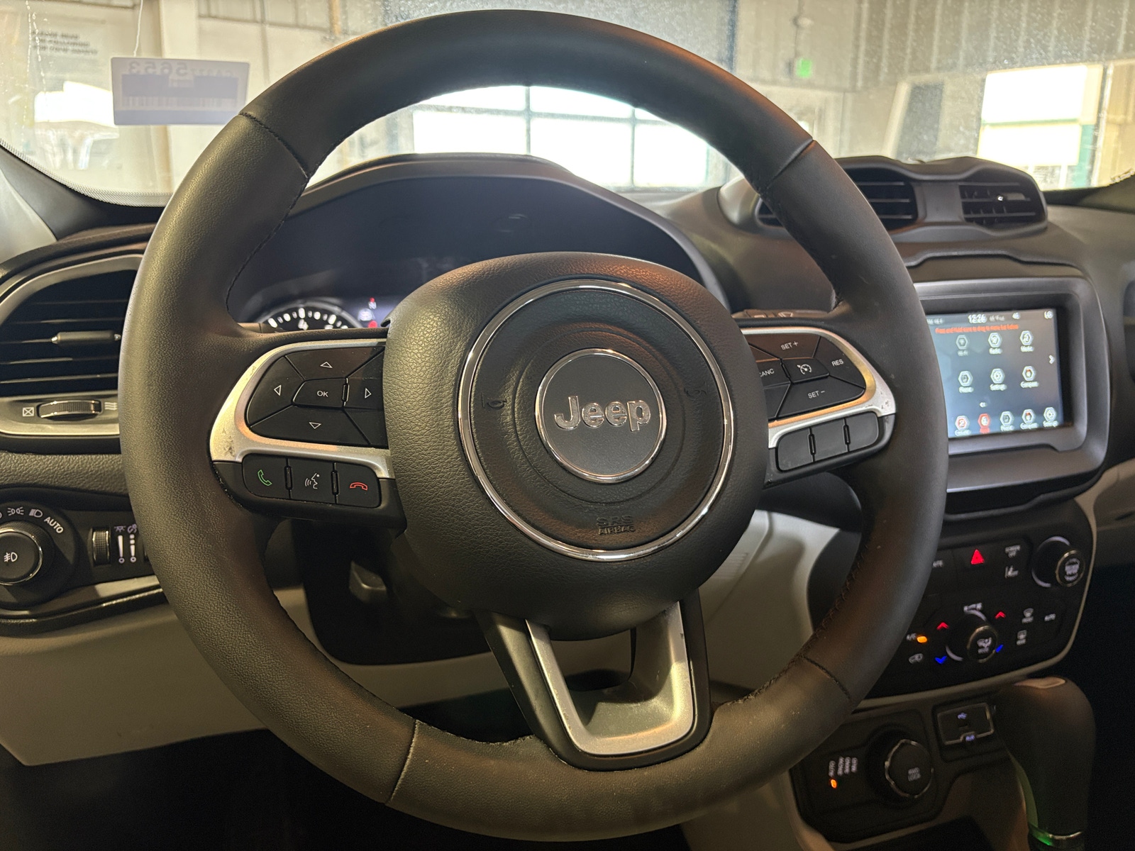 Thumbnail: 2021 Jeep Renegade - 5