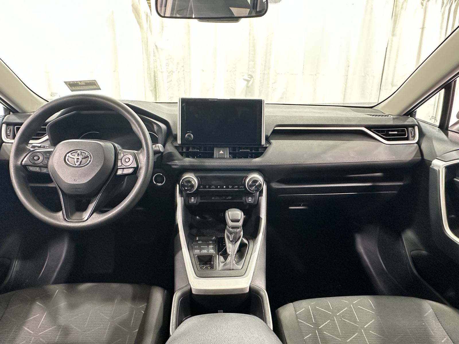 Thumbnail: 2025 Toyota RAV4 - 3