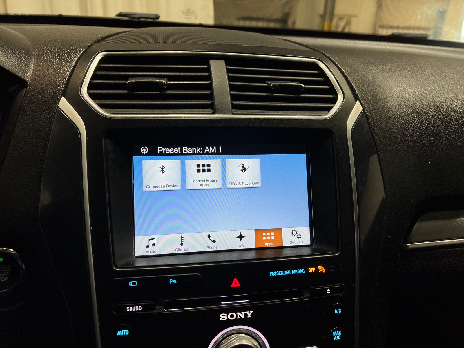 Thumbnail: 2017 Ford Explorer - 3