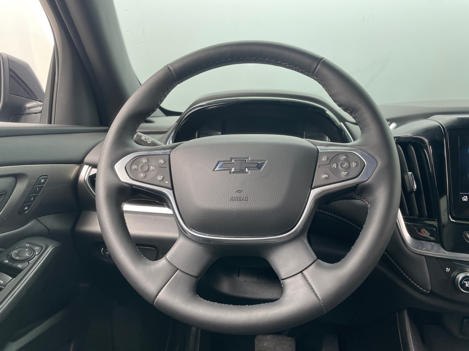 Thumbnail: 2024 Chevrolet Traverse - 4