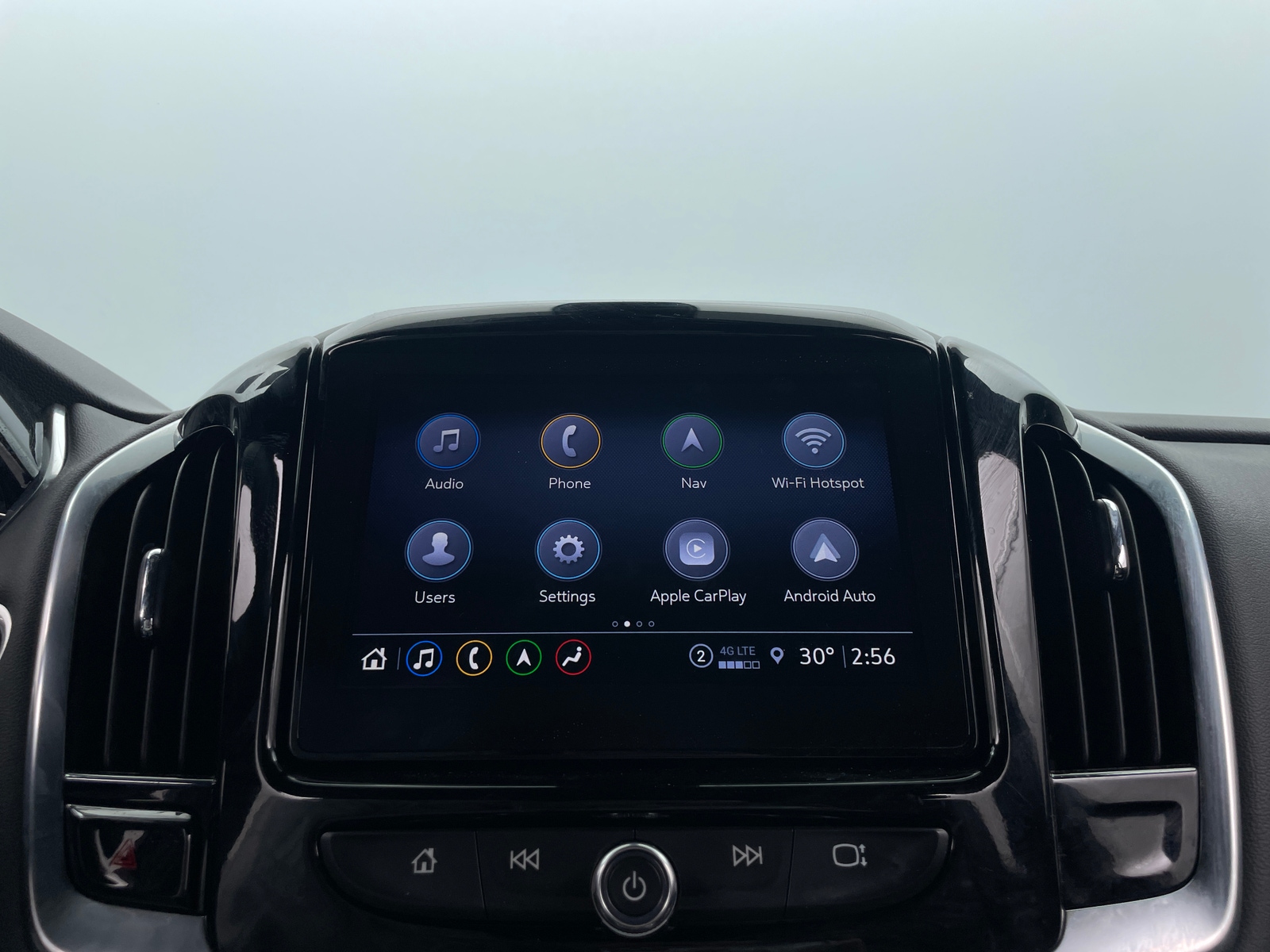 Thumbnail: 2024 Chevrolet Traverse - 3