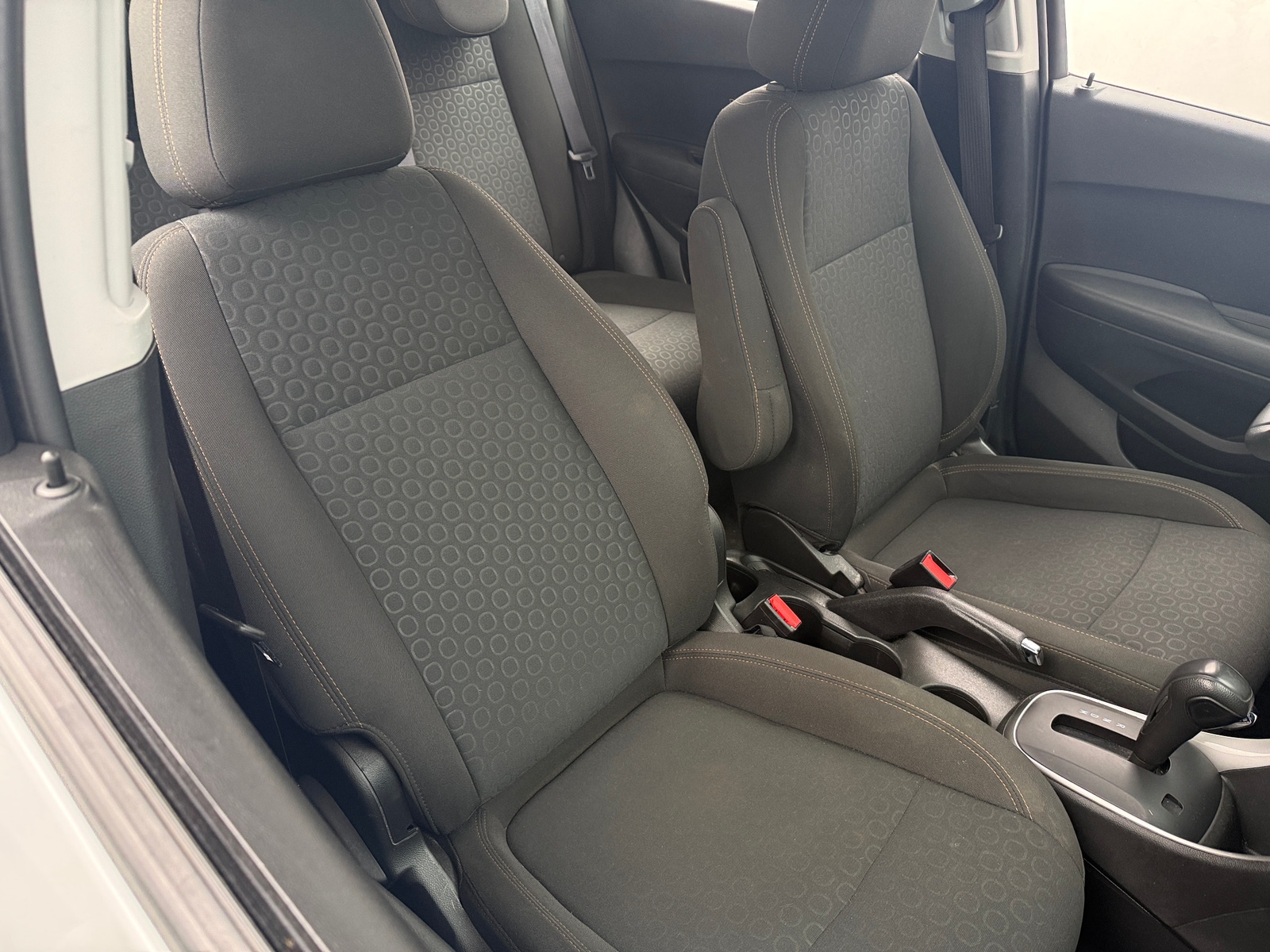 Thumbnail: 2017 Chevrolet Trax - 2