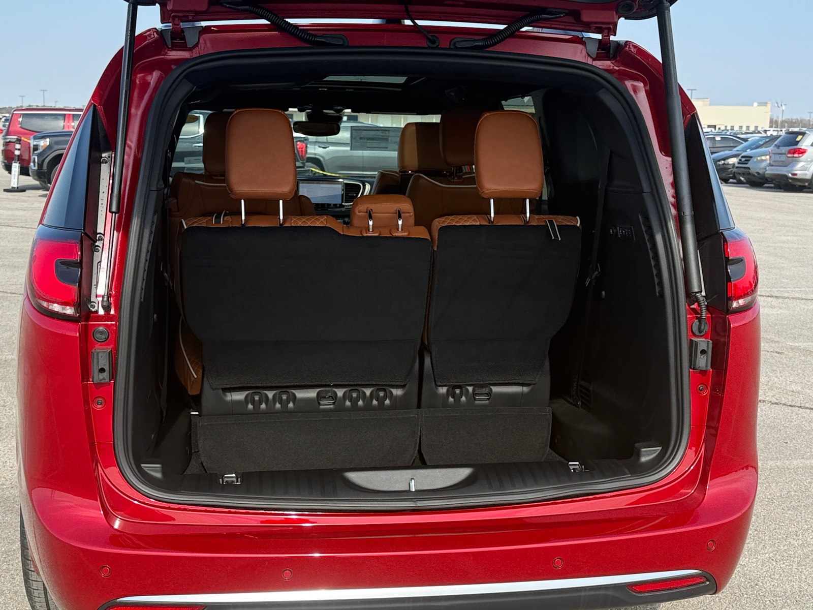 Thumbnail: 2026 Chrysler Pacifica - 6