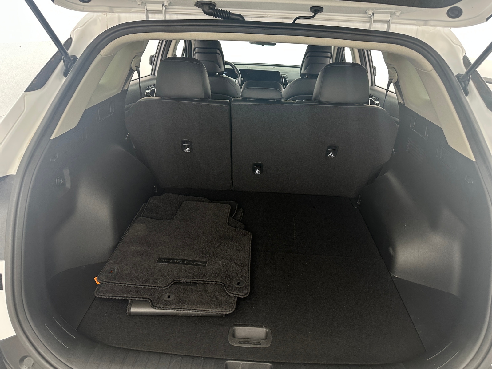 Thumbnail: 2024 Kia Sportage - 6