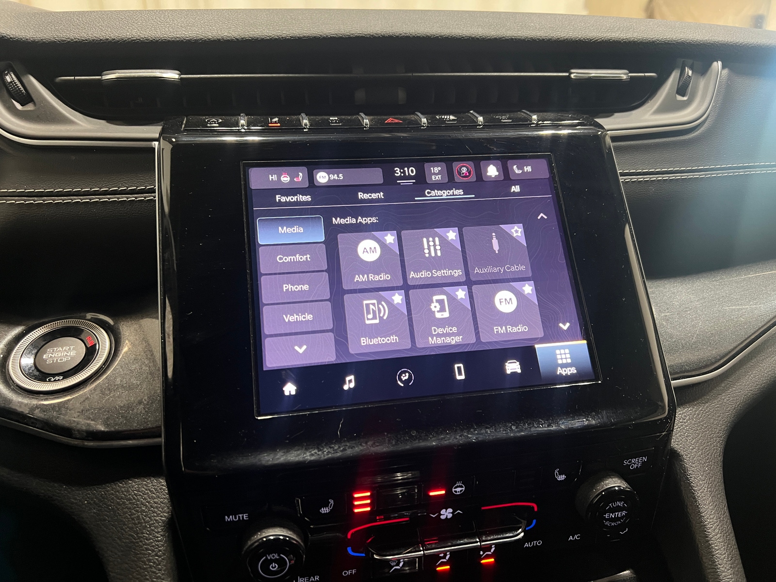 Thumbnail: 2022 Jeep Grand Cherokee - 3